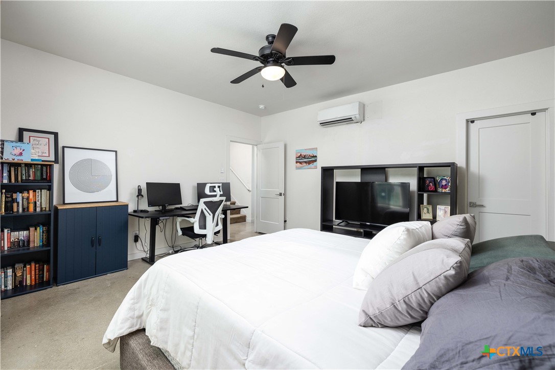 1124 Katy Street