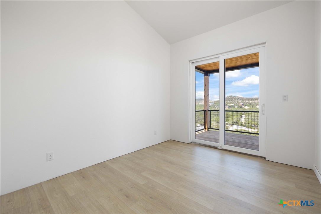 1123 Ledge Path