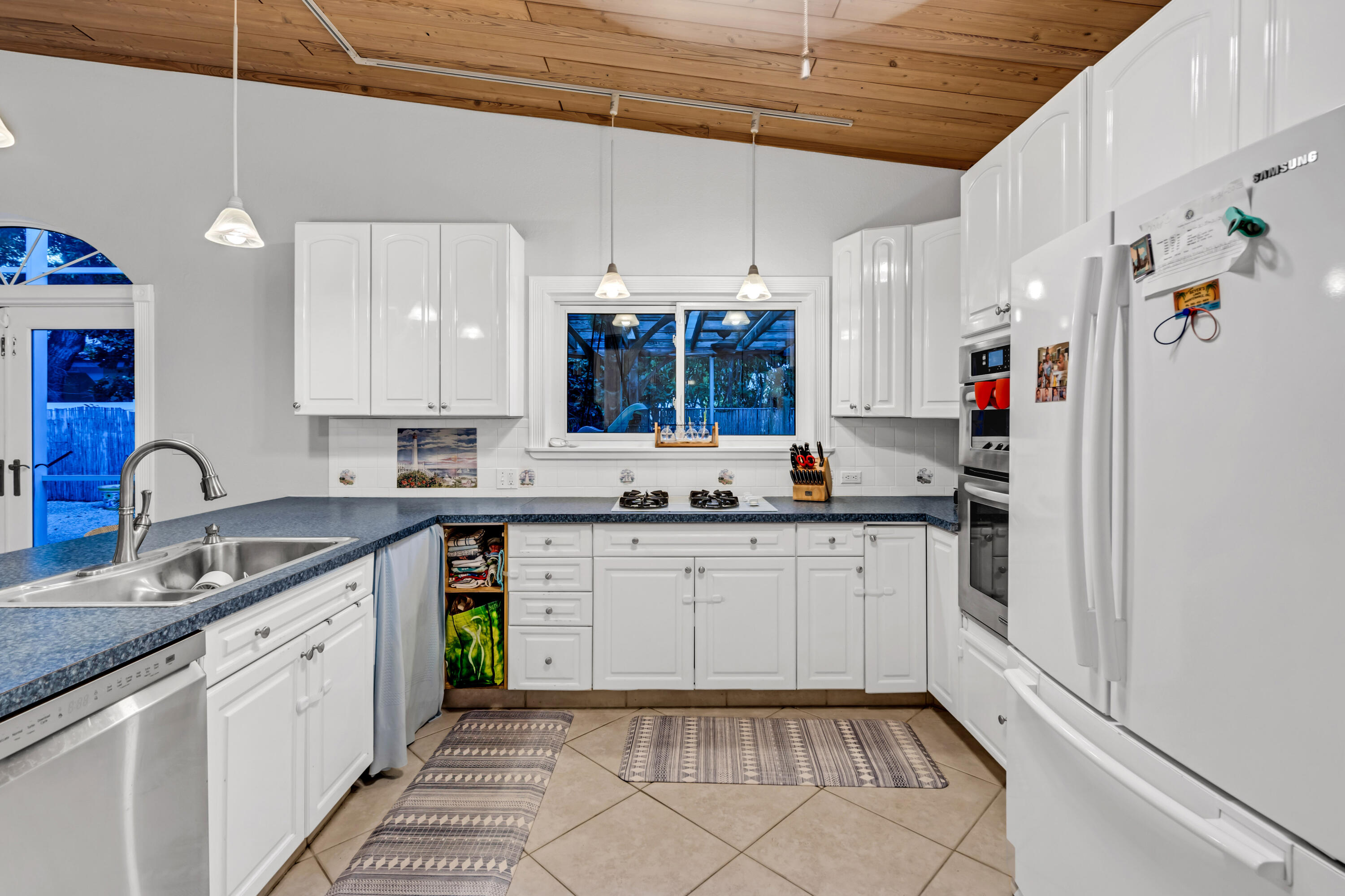 469 Barracuda Boulevard