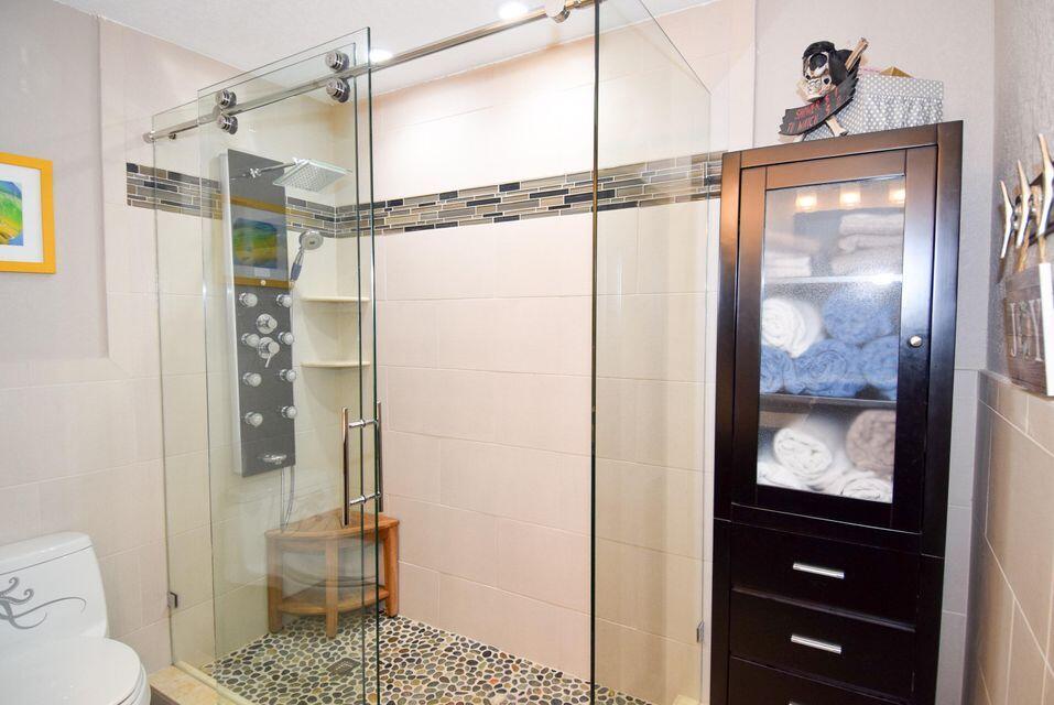 97652 Overseas Highway Unit: M11