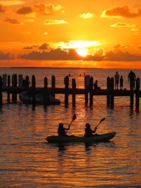 97652 Overseas Highway Unit: M11