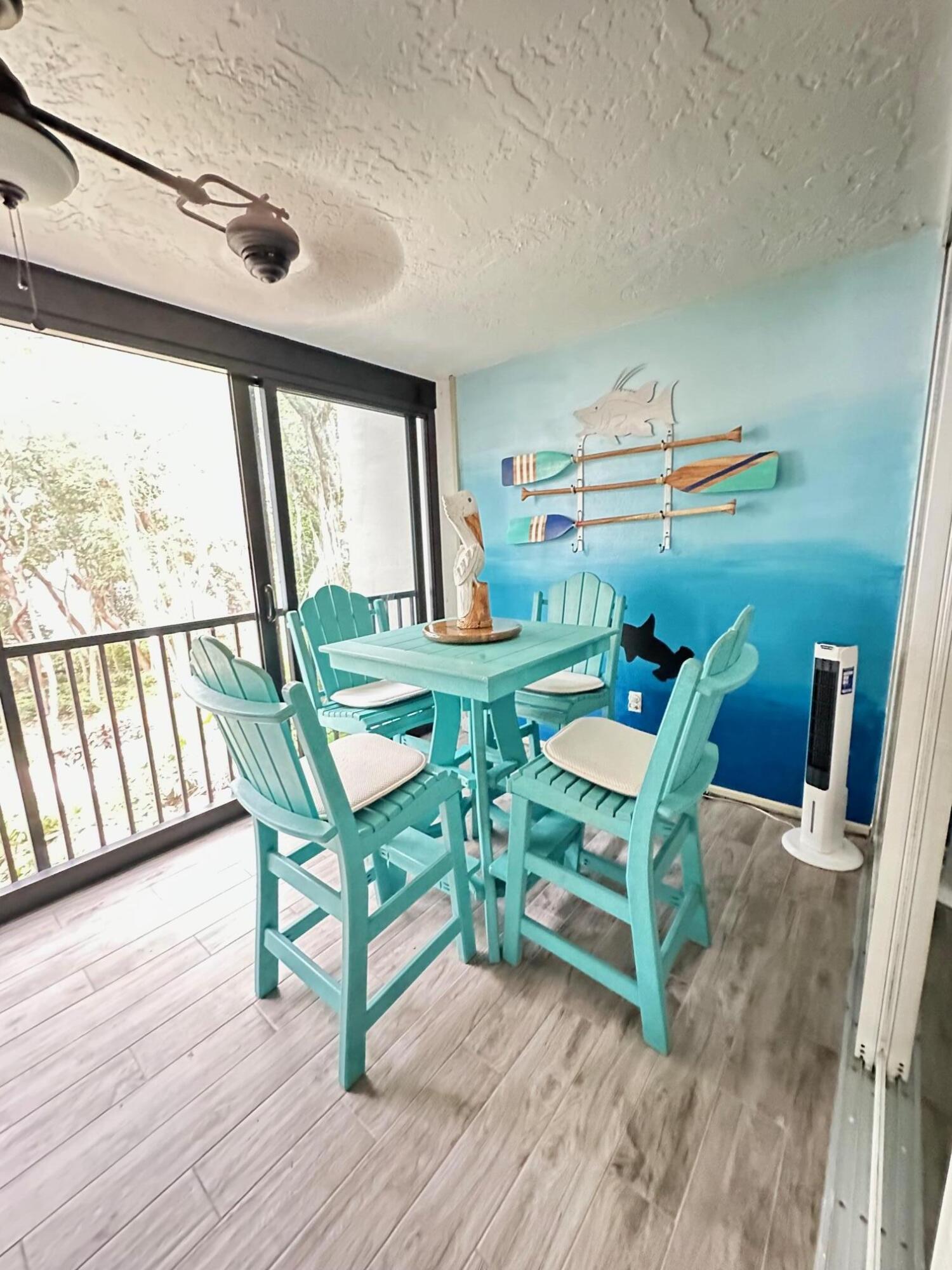 97652 Overseas Highway Unit: M11