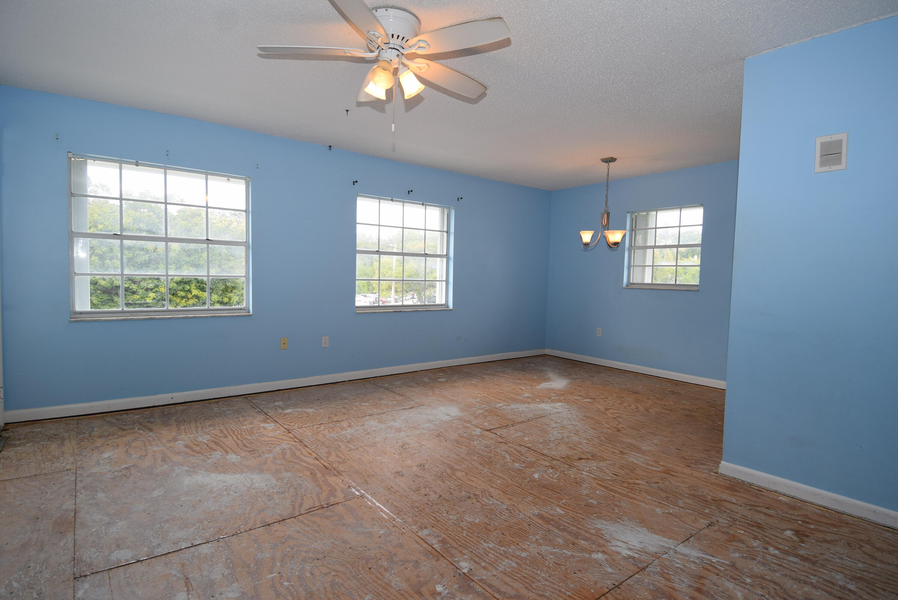 40 High Point Road Unit: F201