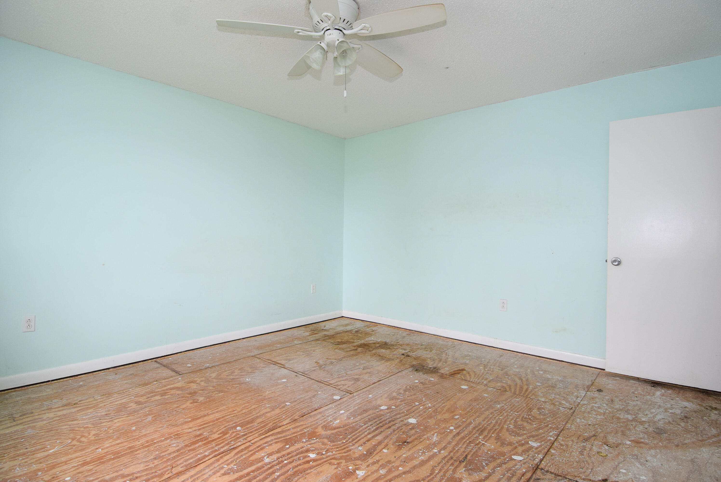 40 High Point Road Unit: F201
