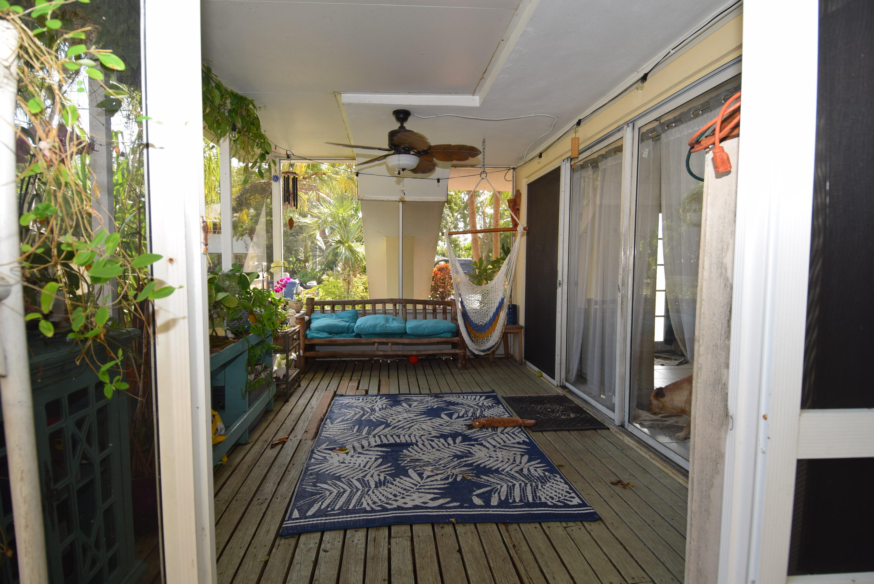 60 SE Marlin Avenue