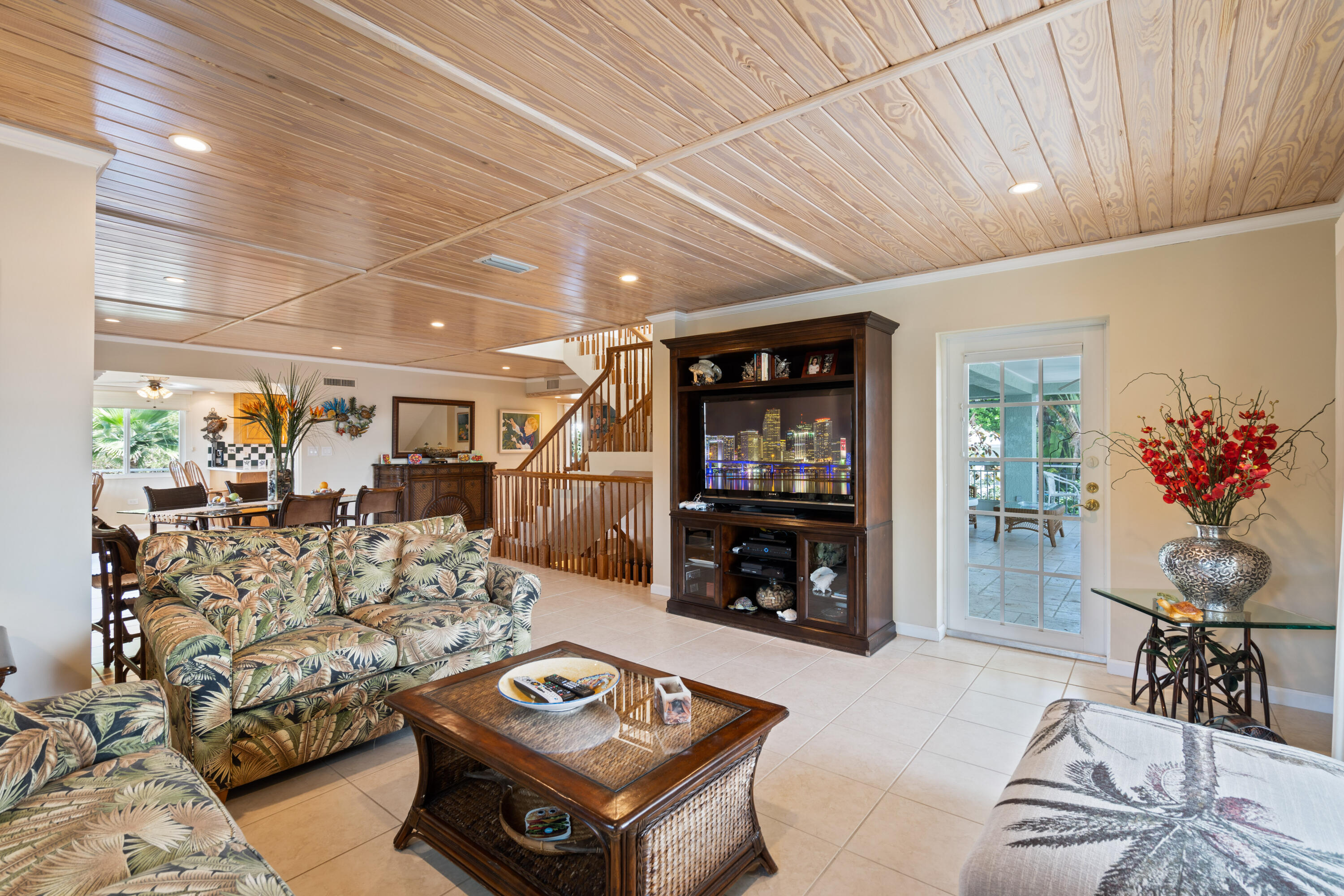 127 Redwing Road