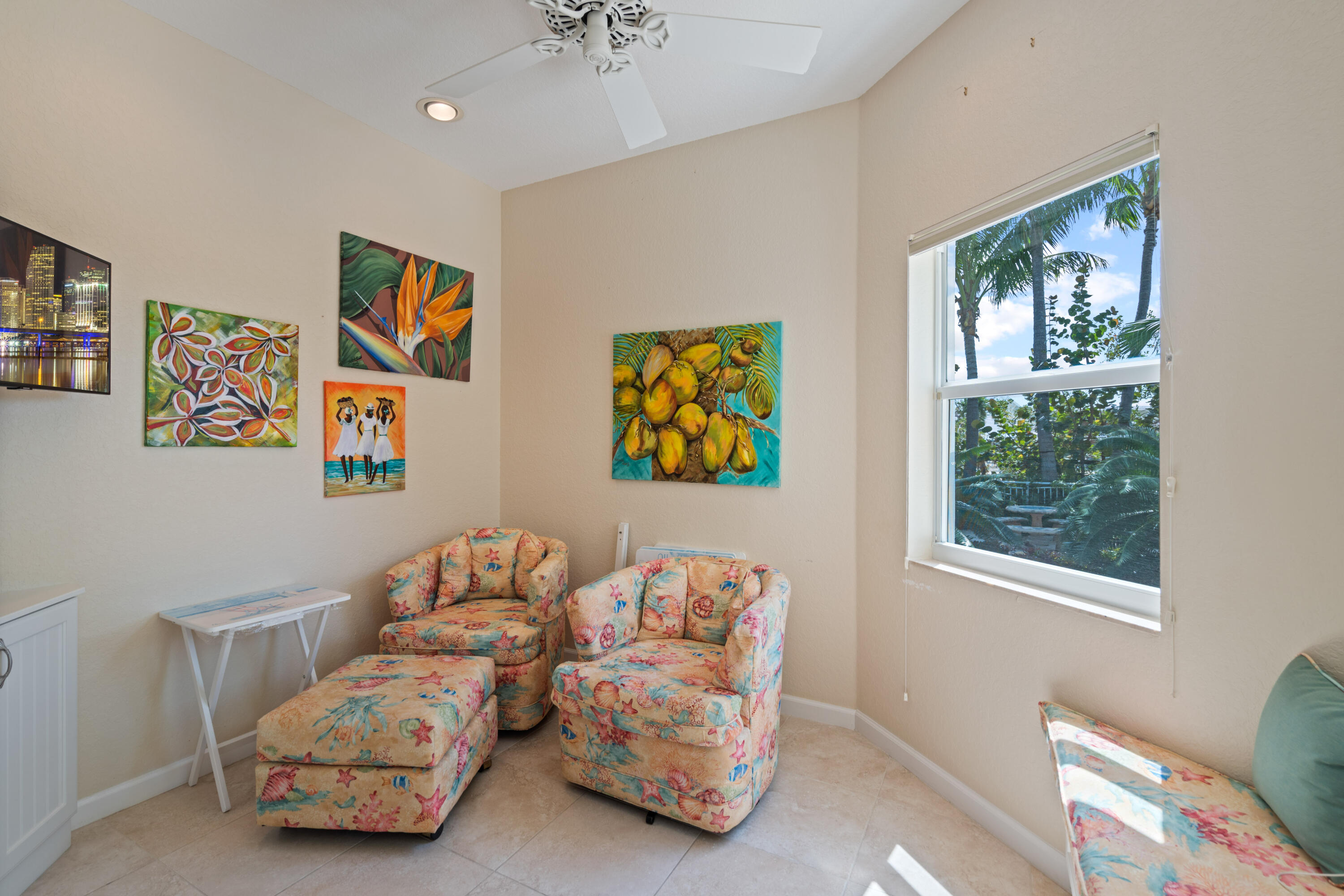 127 Redwing Road