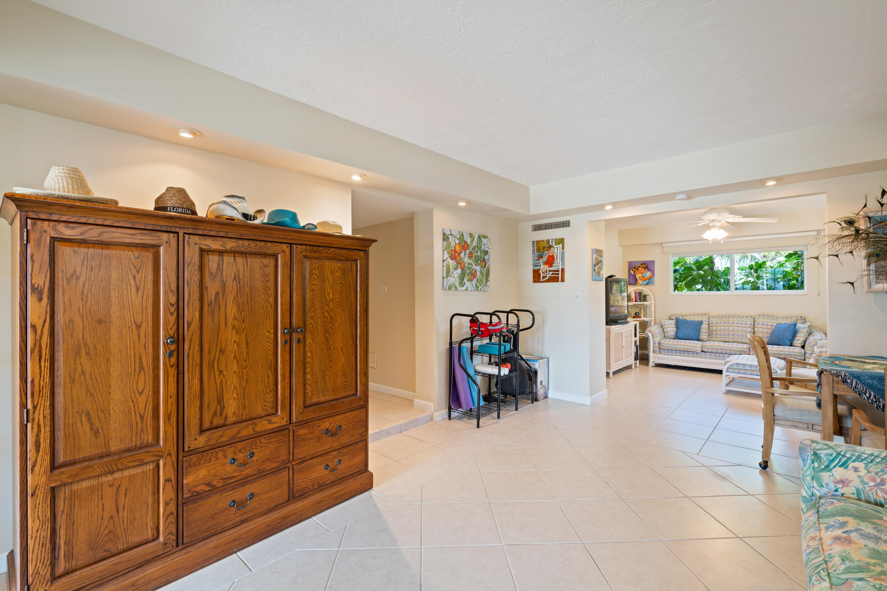 127 Redwing Road