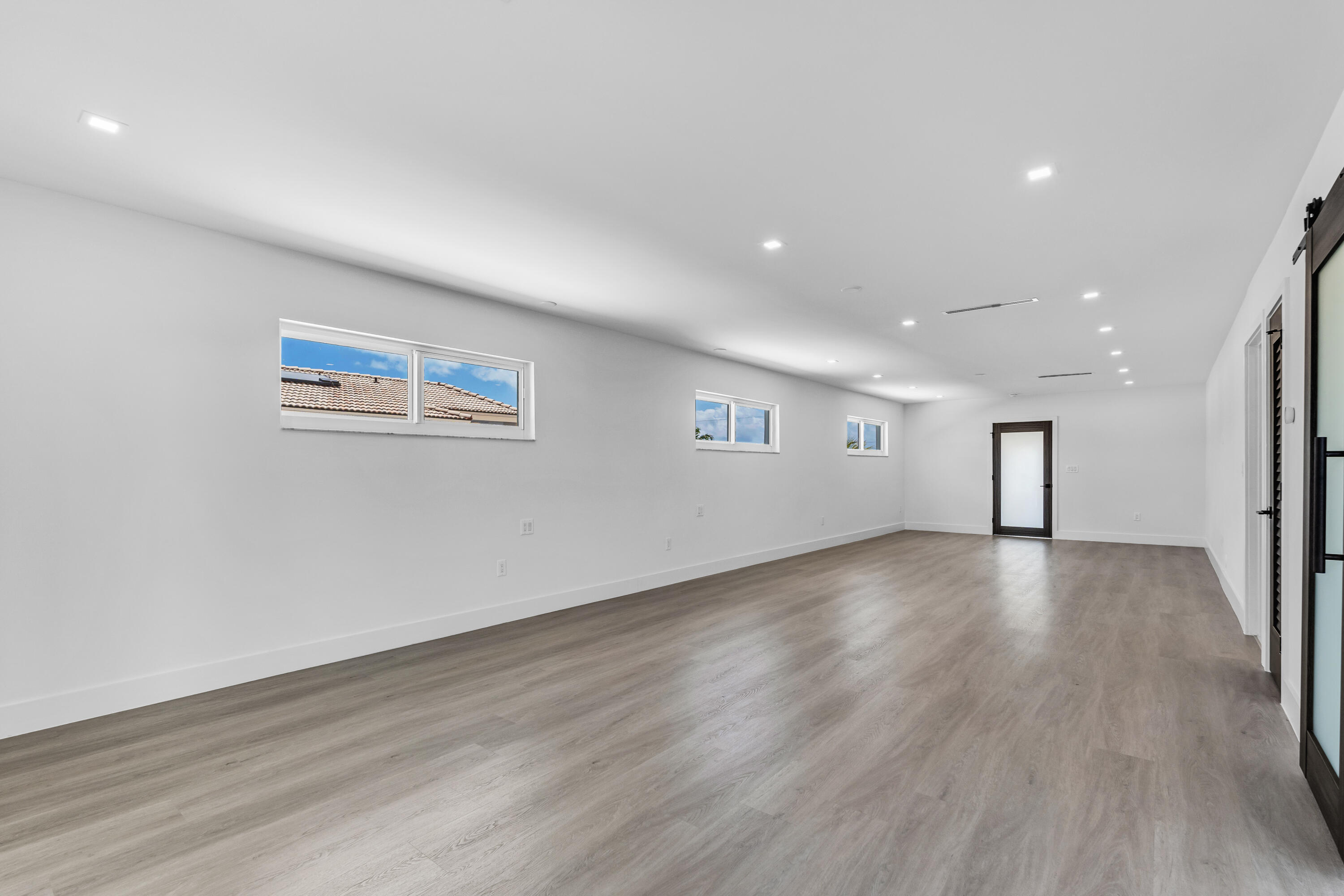 418 Laguna Avenue