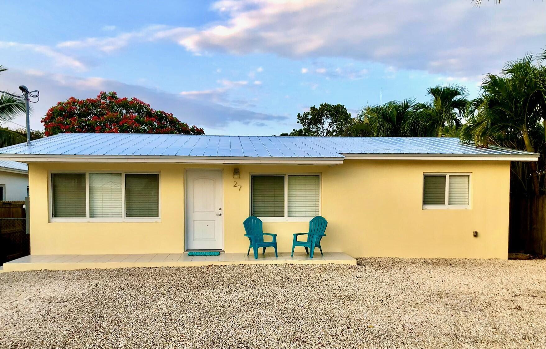 27 SE Marlin Avenue