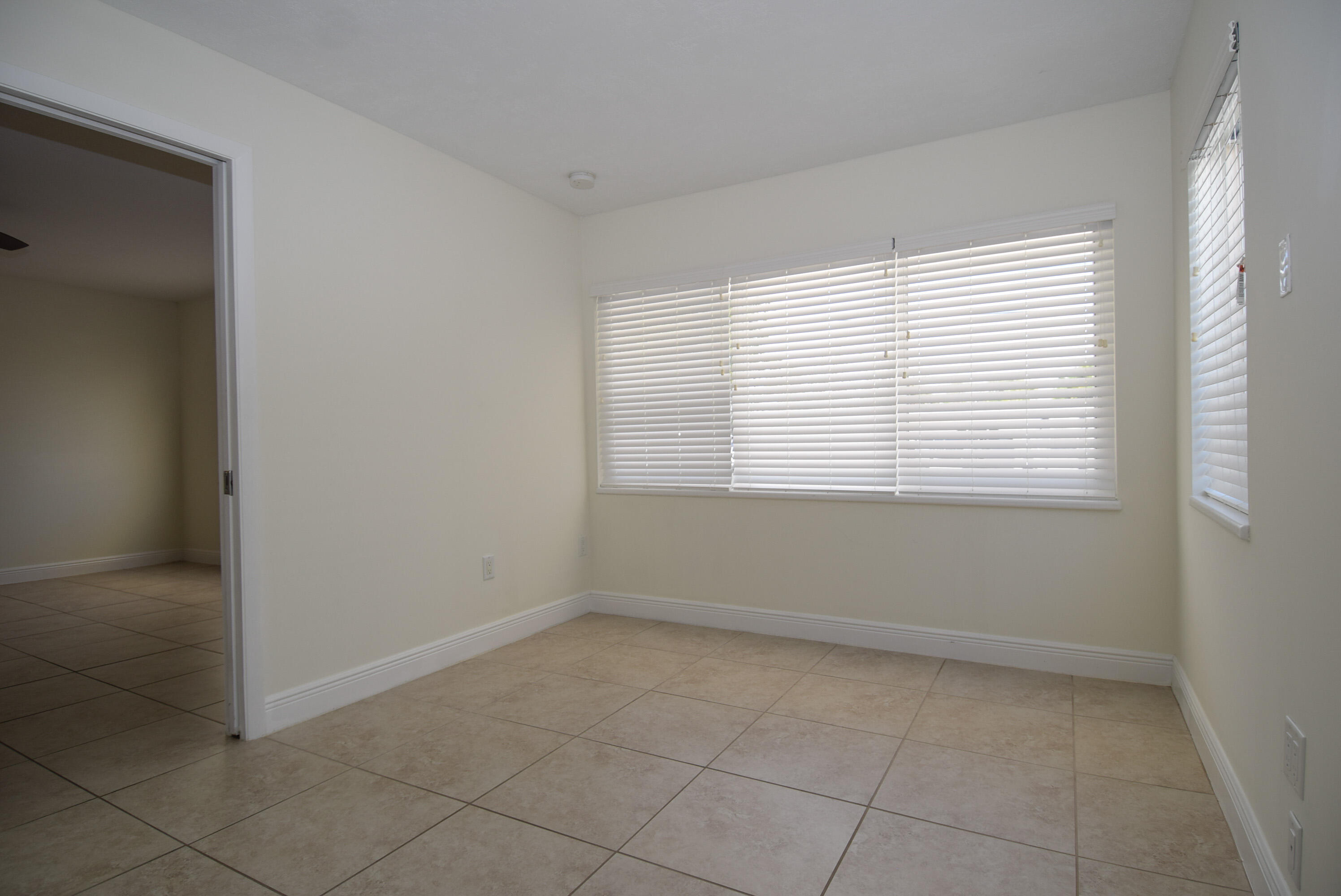 27 SE Marlin Avenue