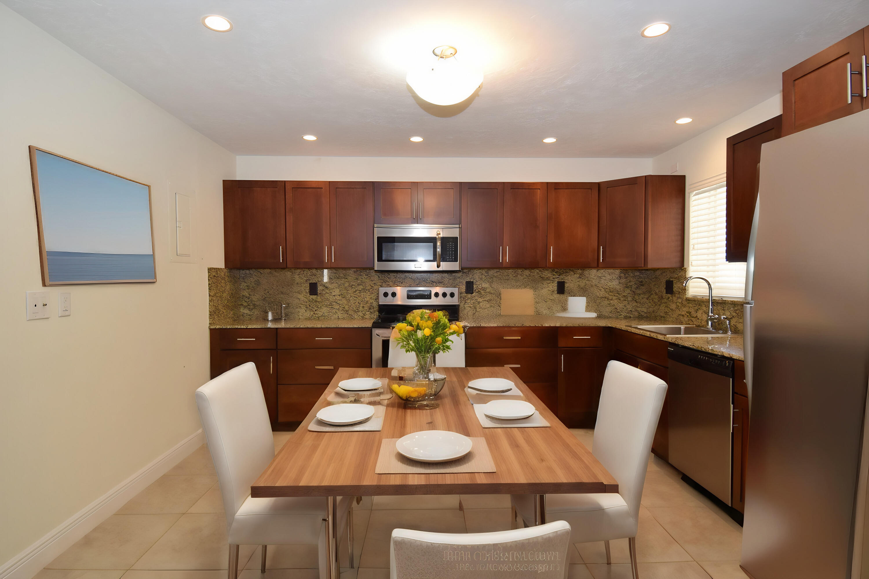 27 SE Marlin Avenue