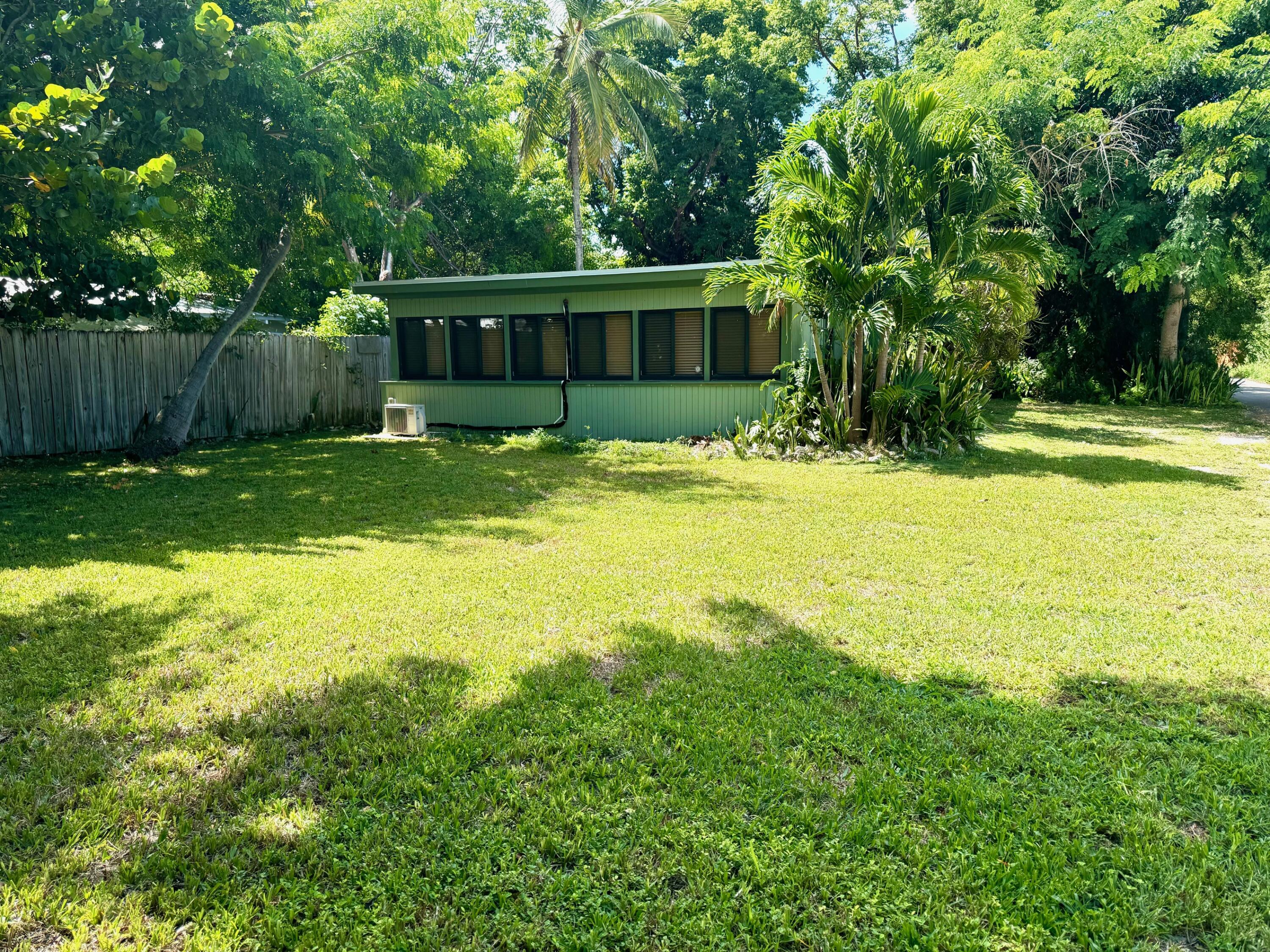 106 Poinsetta Drive
