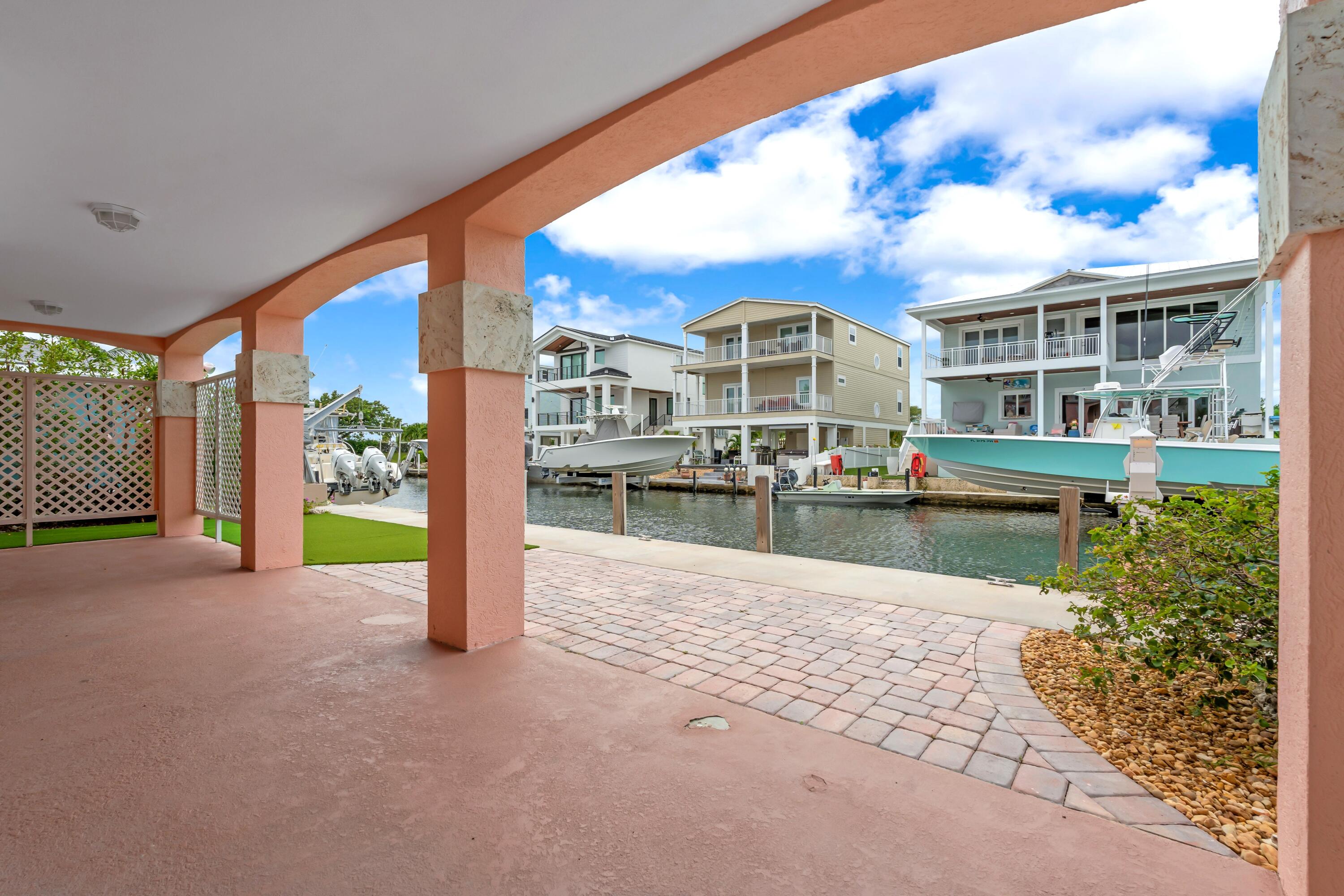 104 Coral Way