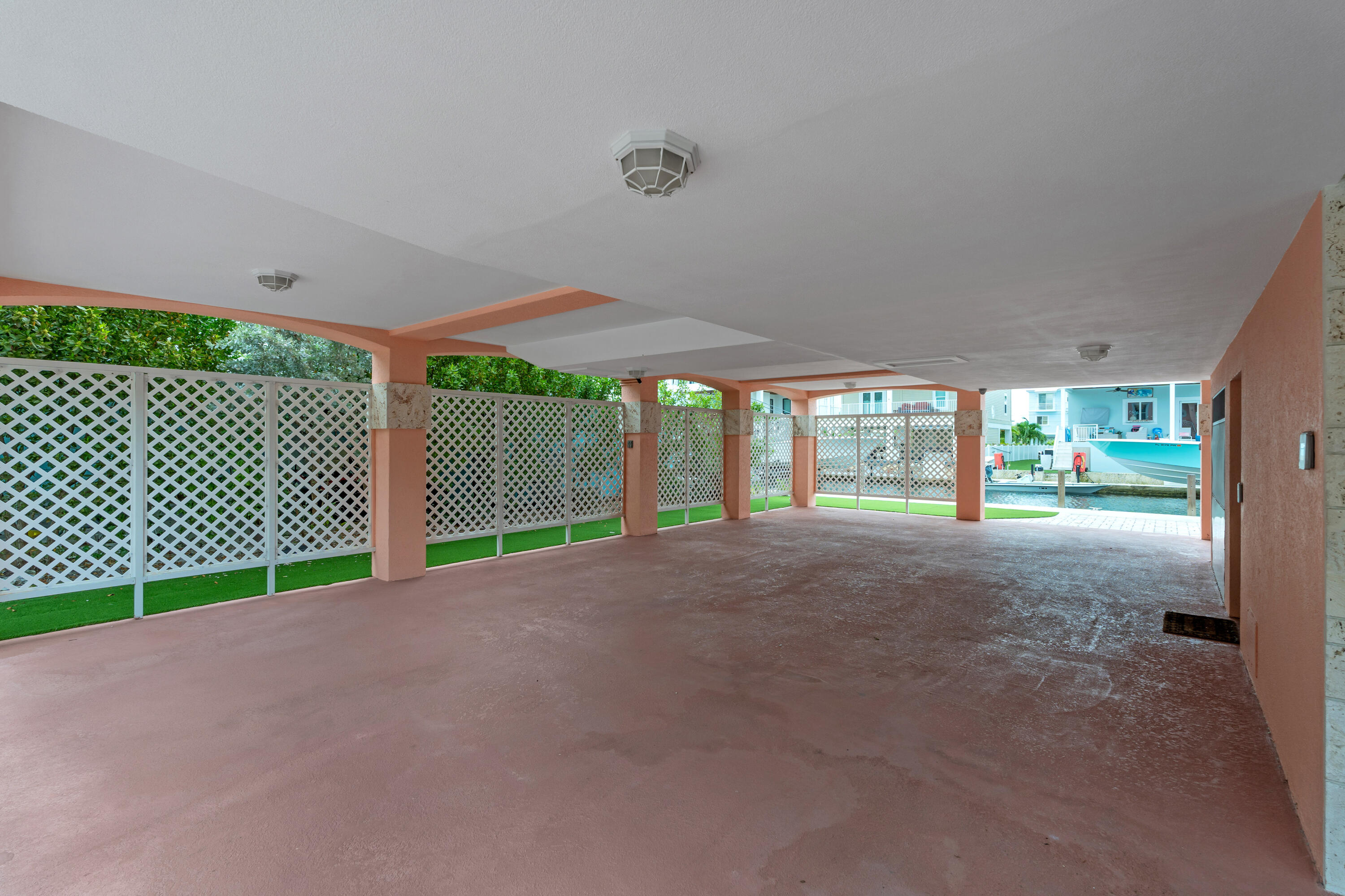 104 Coral Way