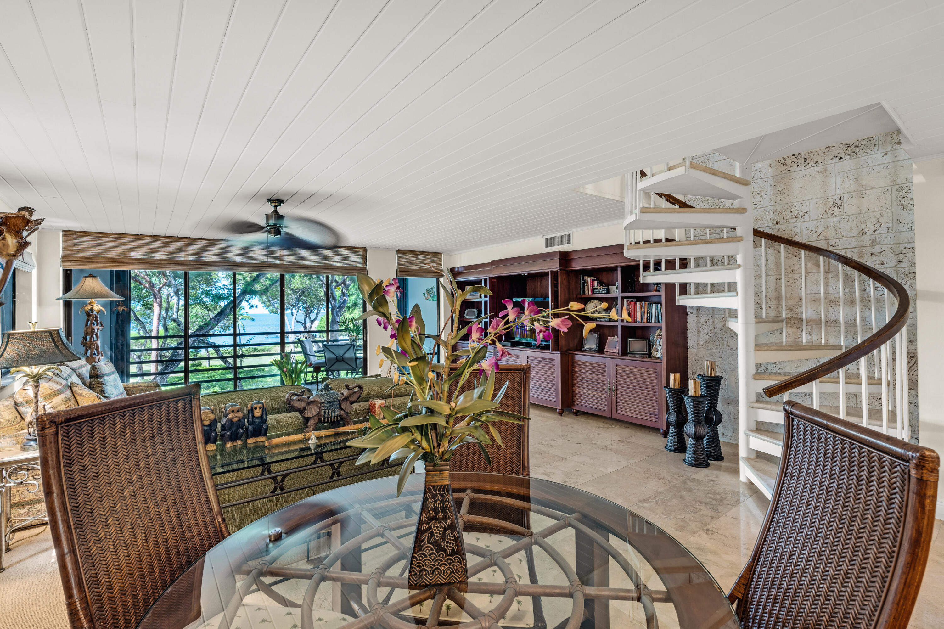 204 Sanctuary Drive Unit: 204