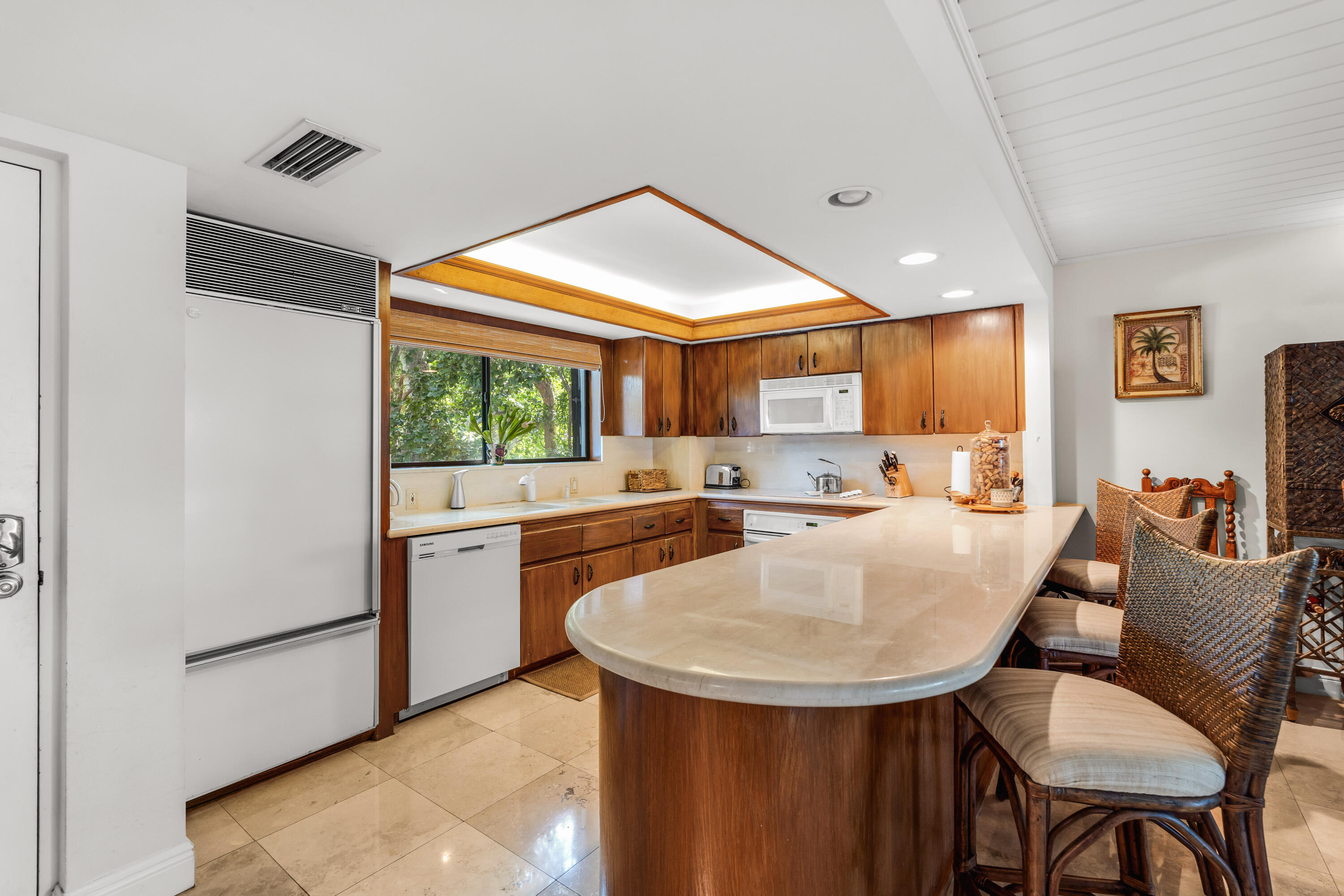 204 Sanctuary Drive Unit: 204