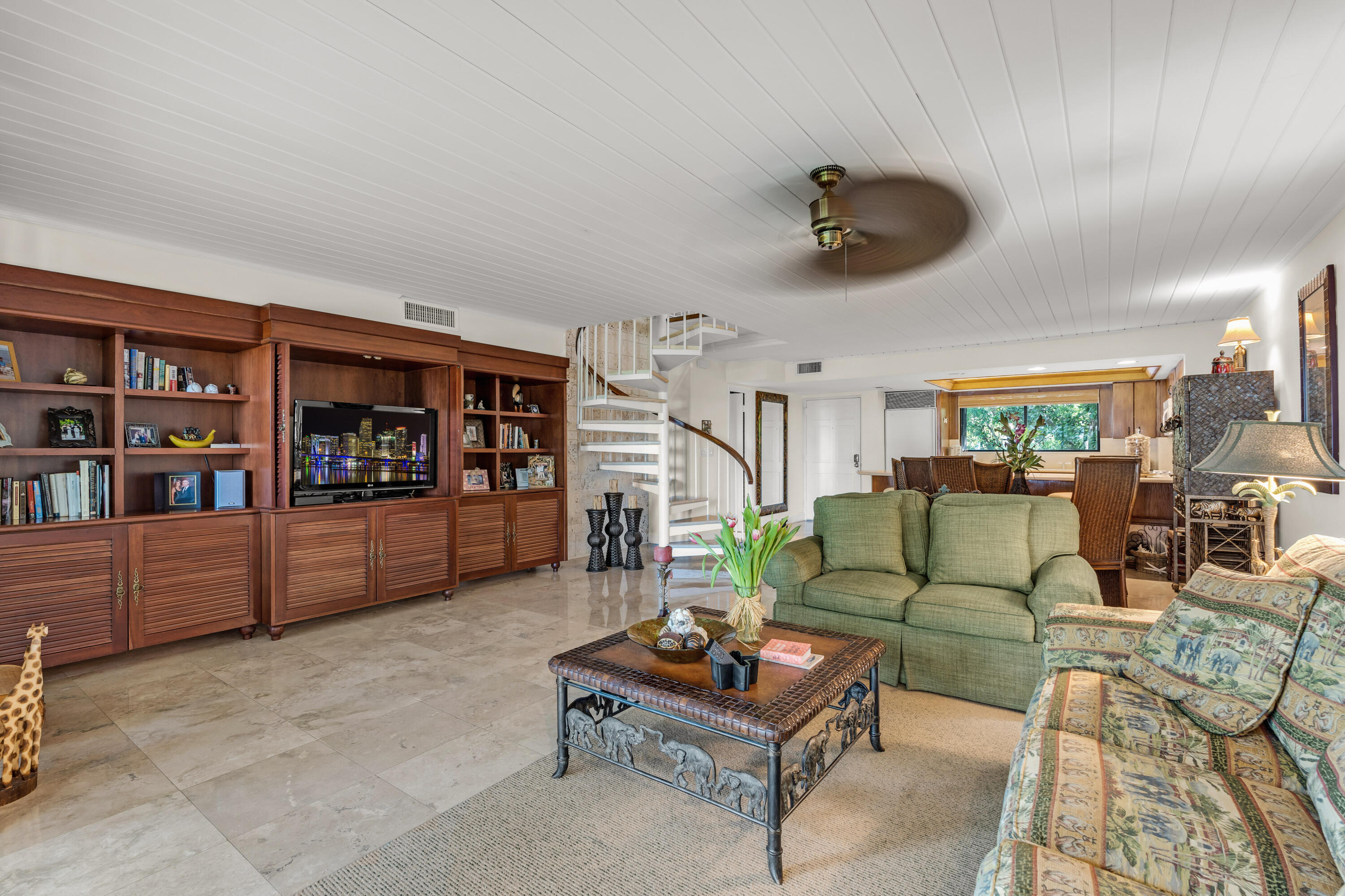 204 Sanctuary Drive Unit: 204