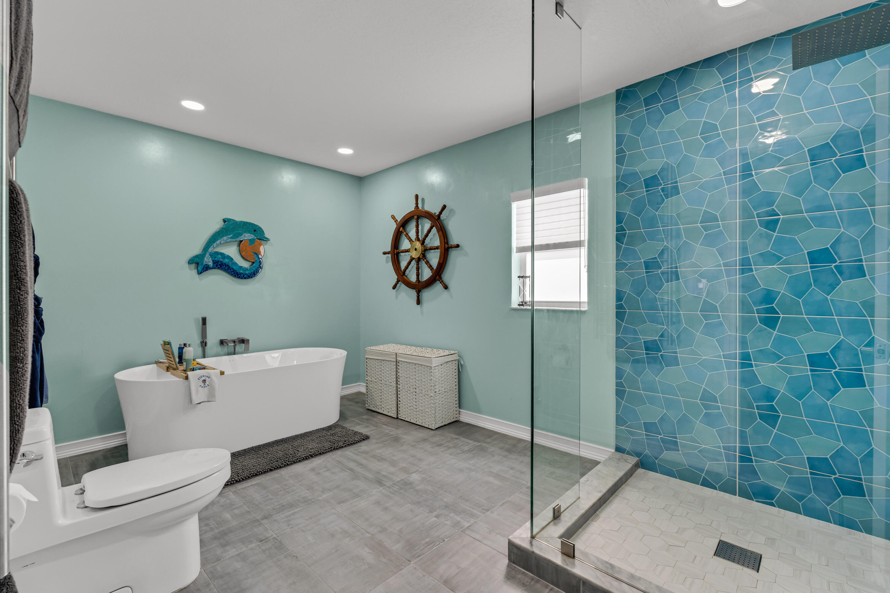 909 Narragansett Lane