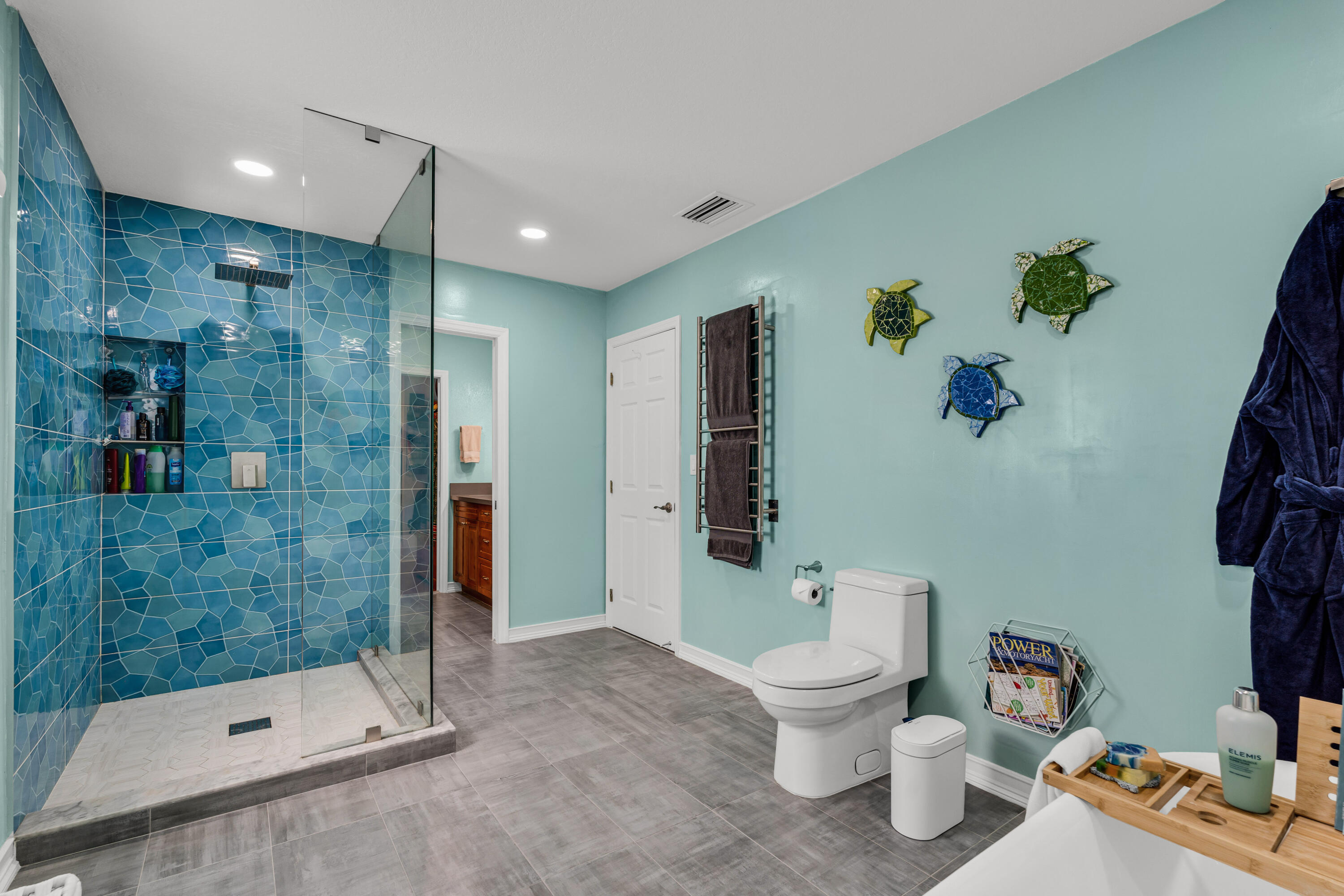 909 Narragansett Lane