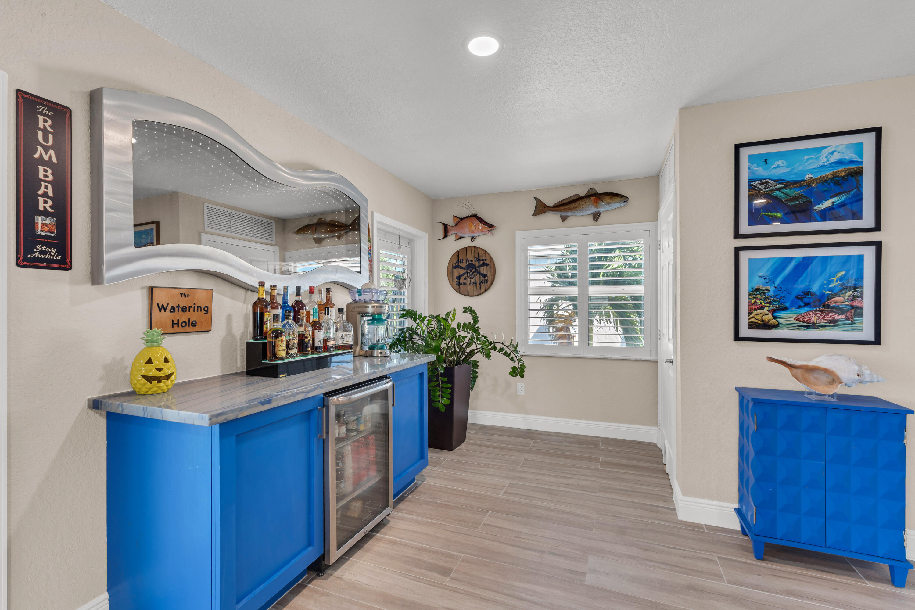909 Narragansett Lane