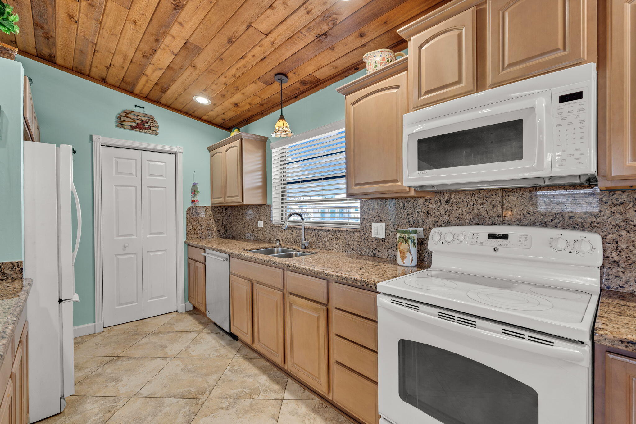 1036 Adams Drive