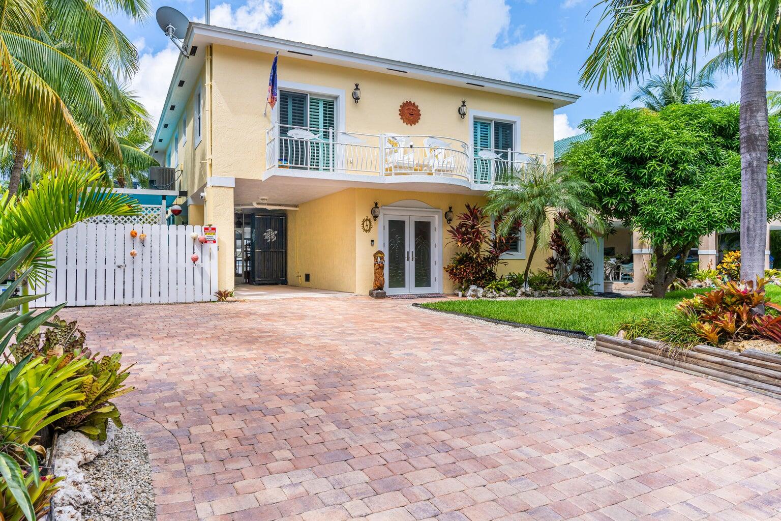 17 North Drive
