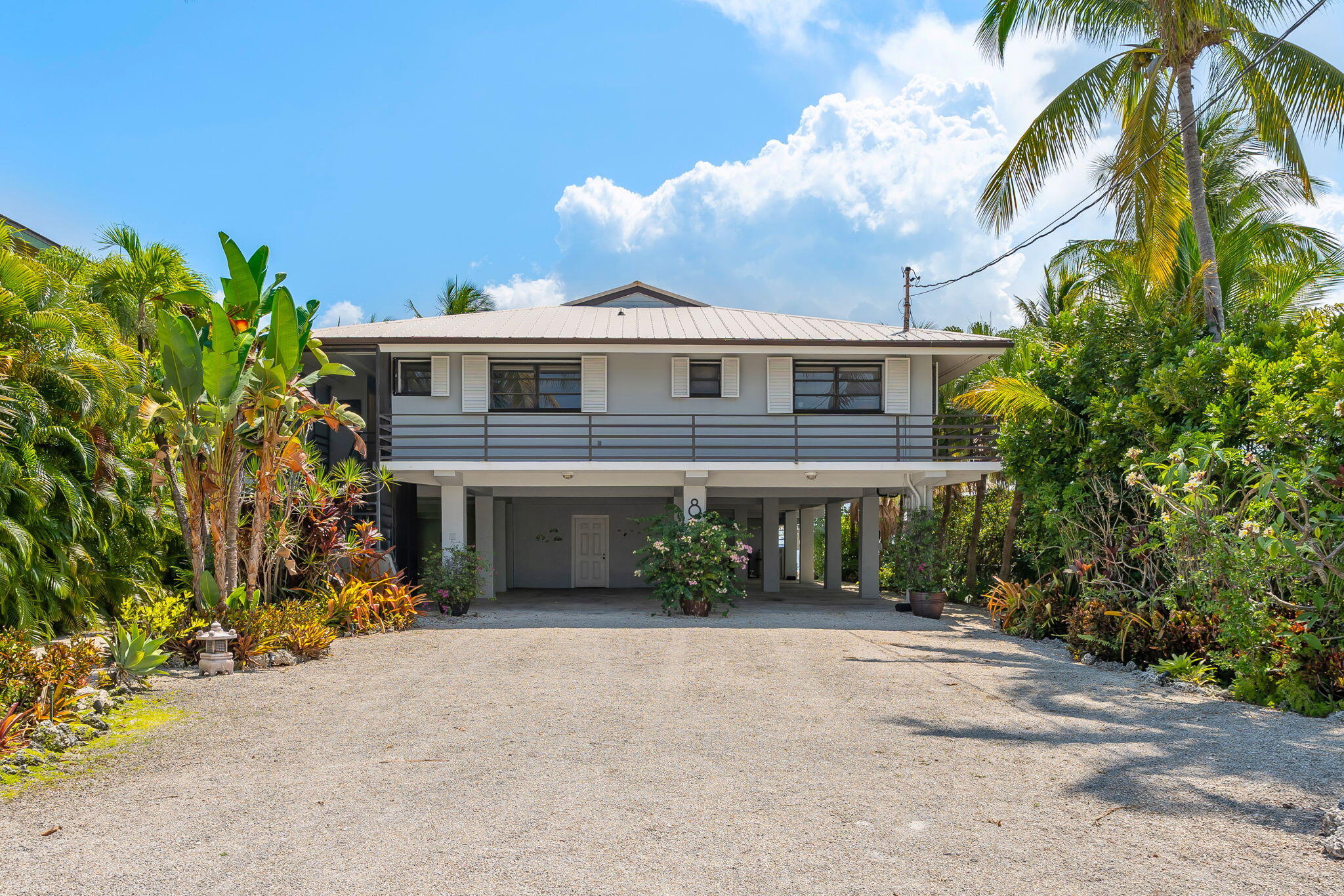 8 South Drive
