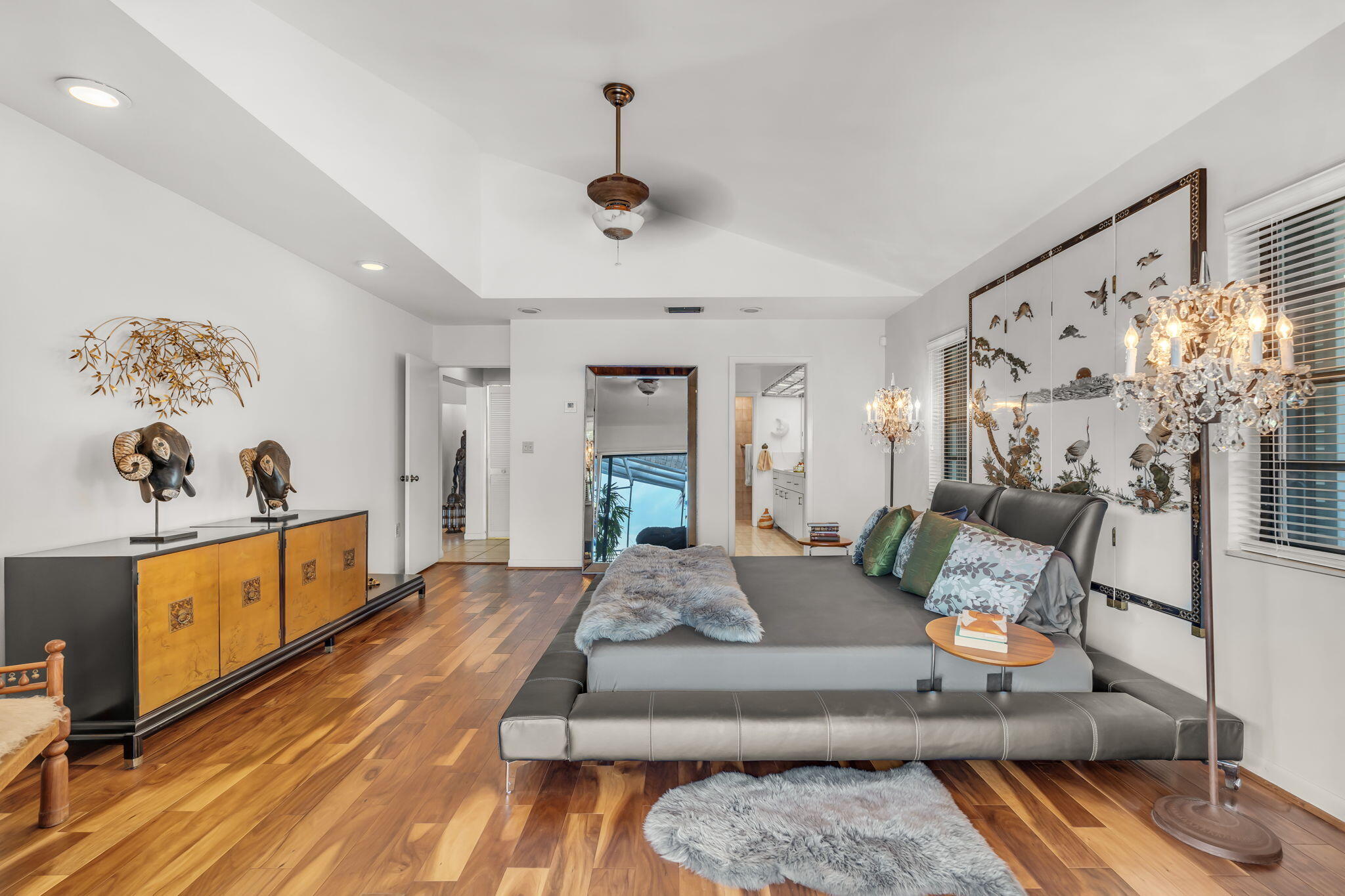 8 South Drive