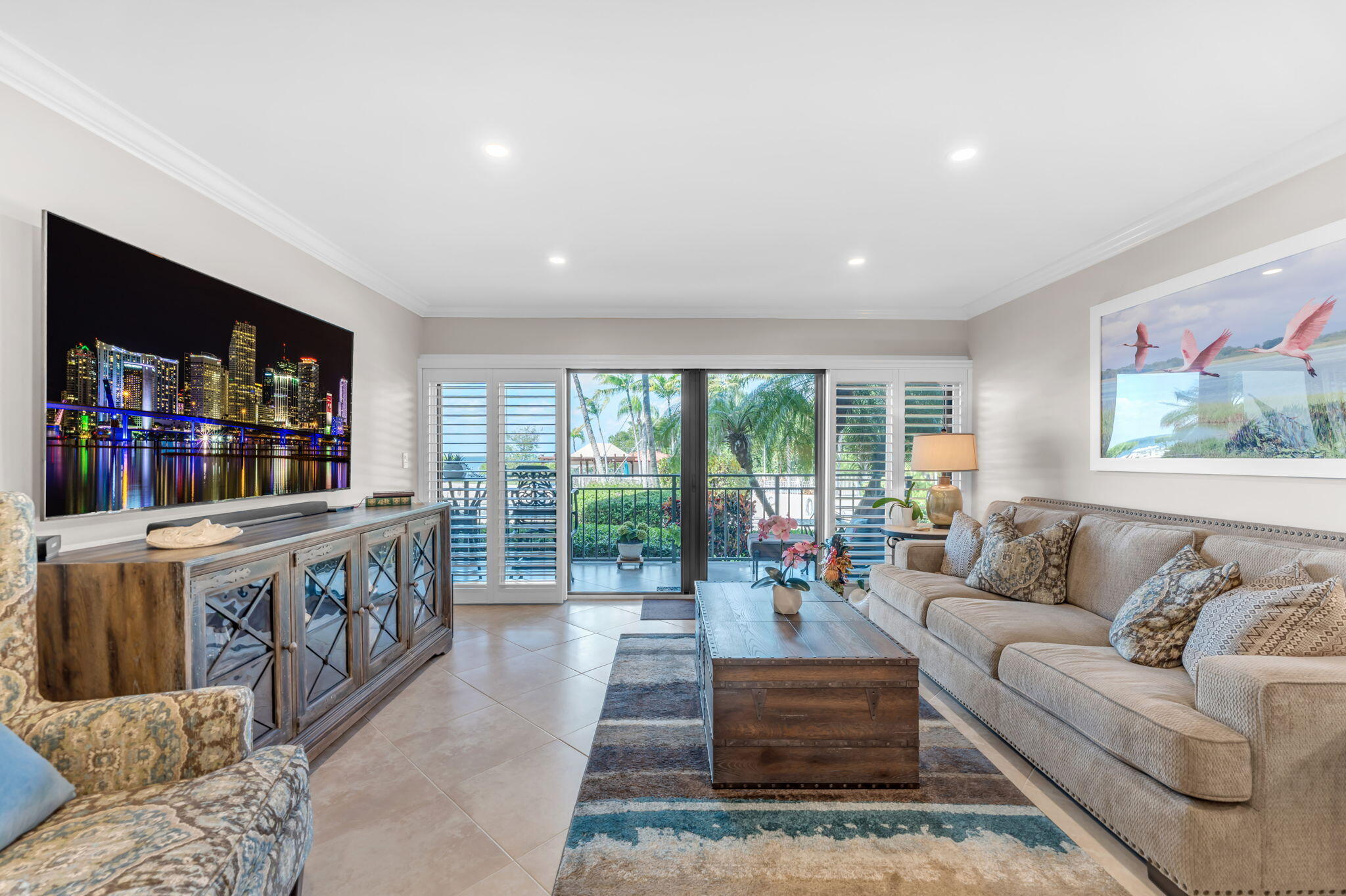 104500 Overseas Highway Unit: A103