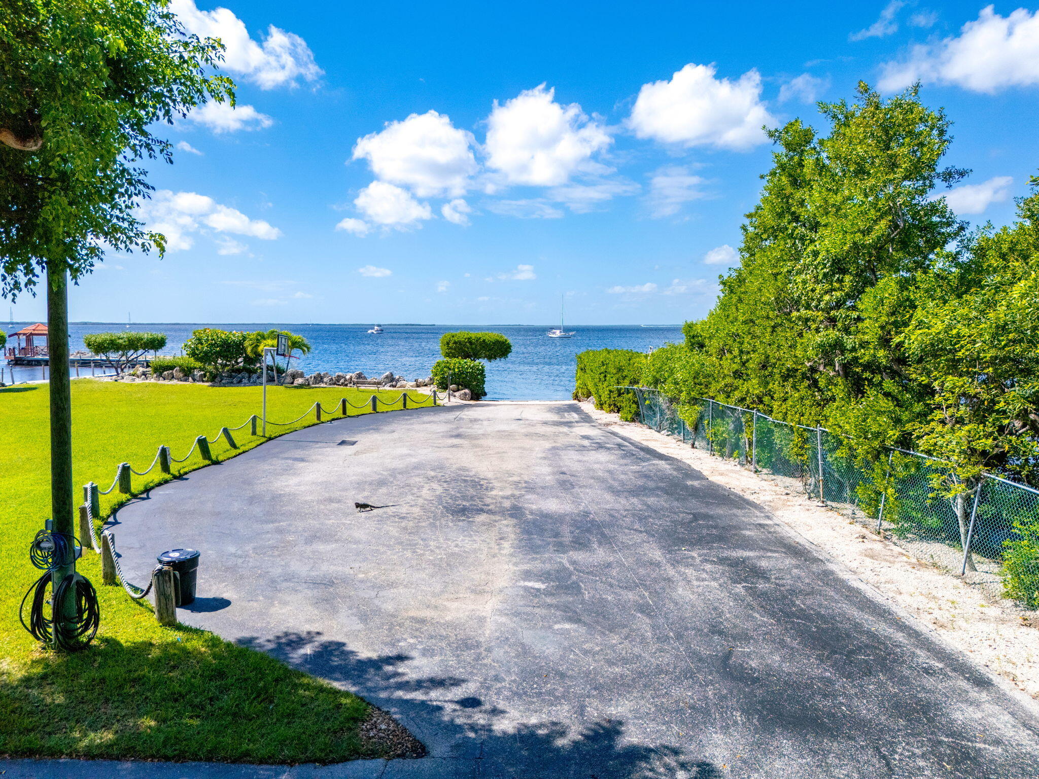 104500 Overseas Highway Unit: A103