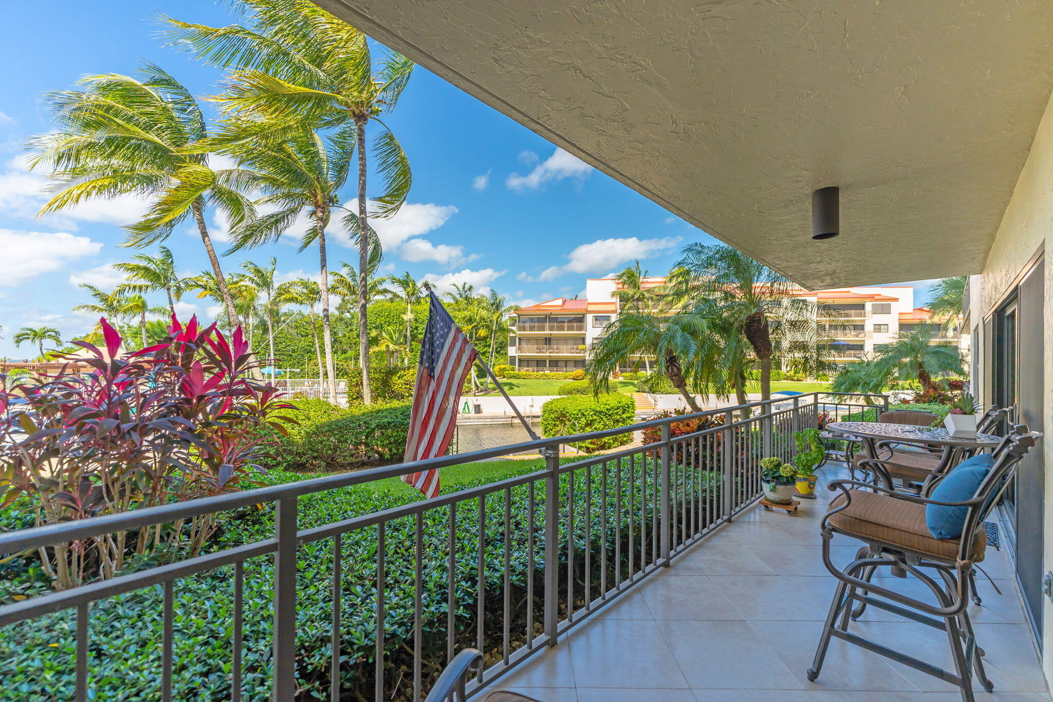 104500 Overseas Highway Unit: A103