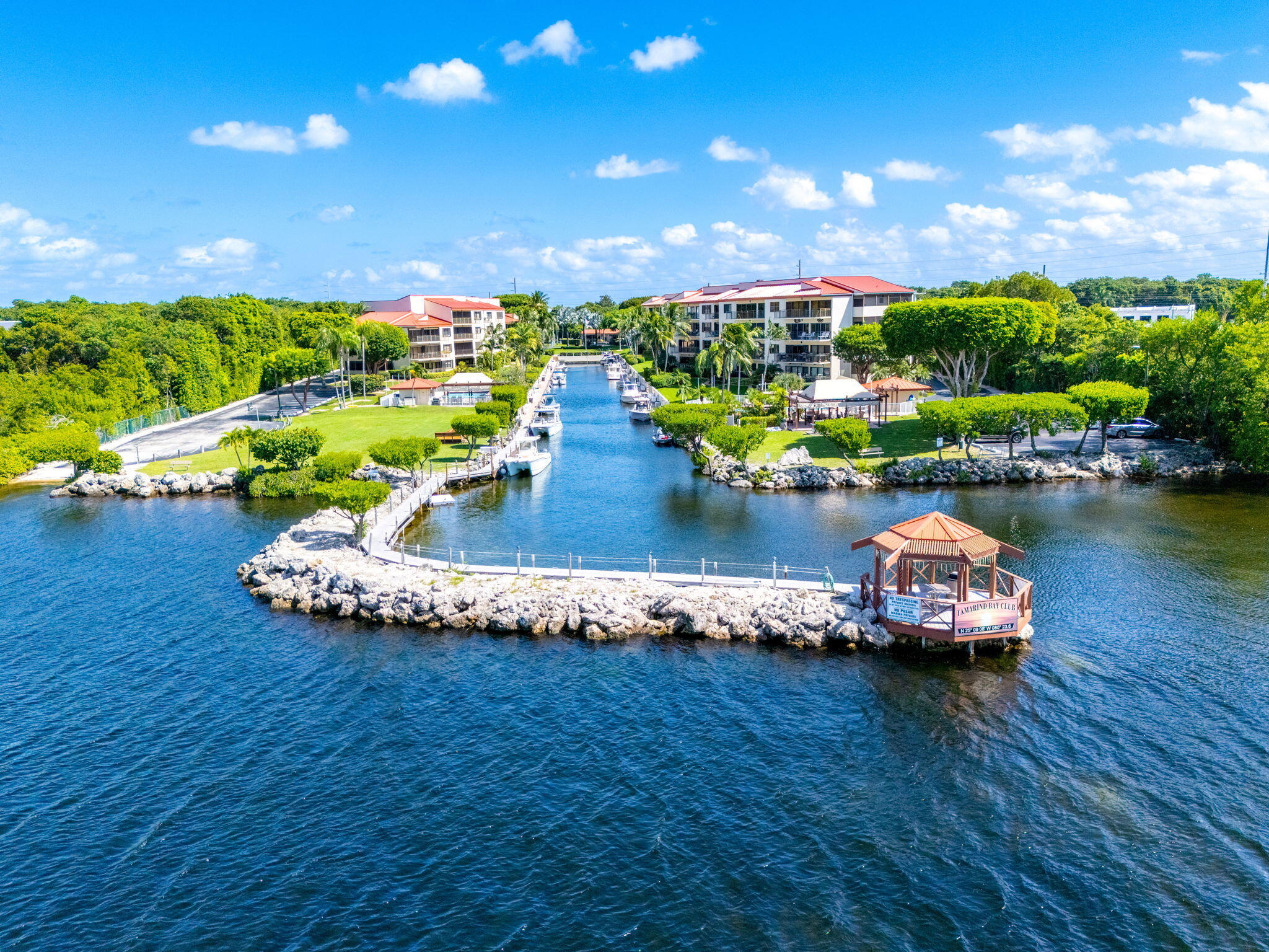 104500 Overseas Highway Unit: A103