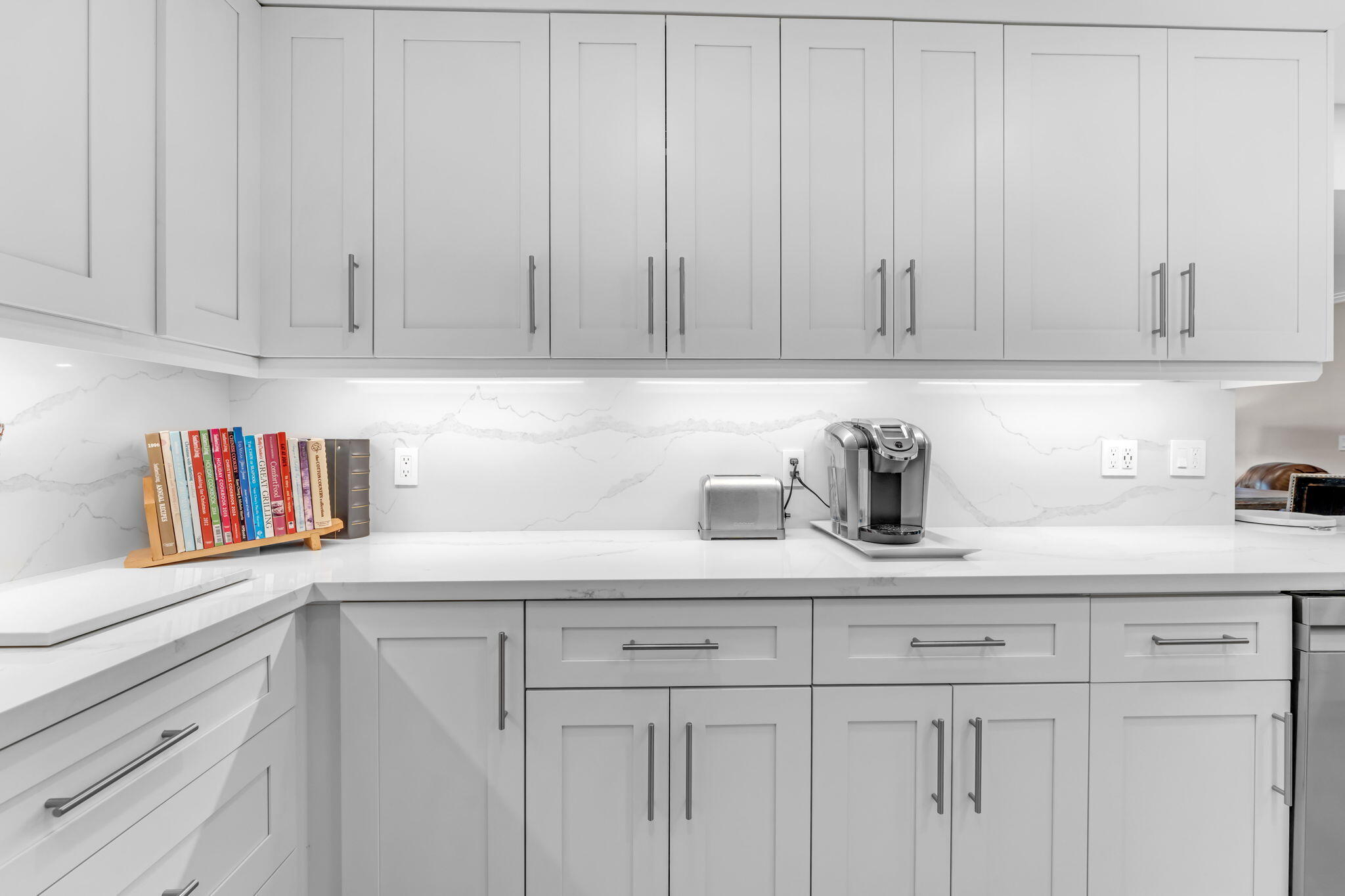 104500 Overseas Highway Unit: A103