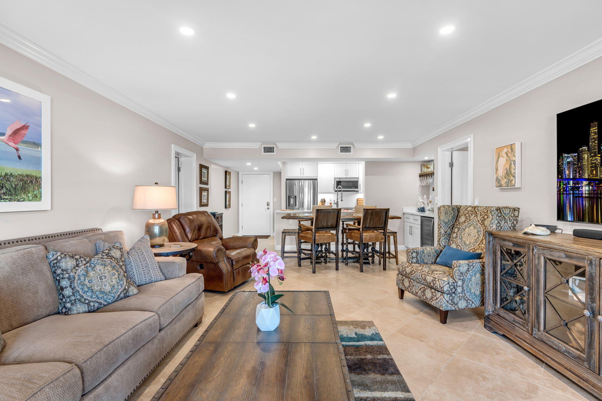 104500 Overseas Highway Unit: A103