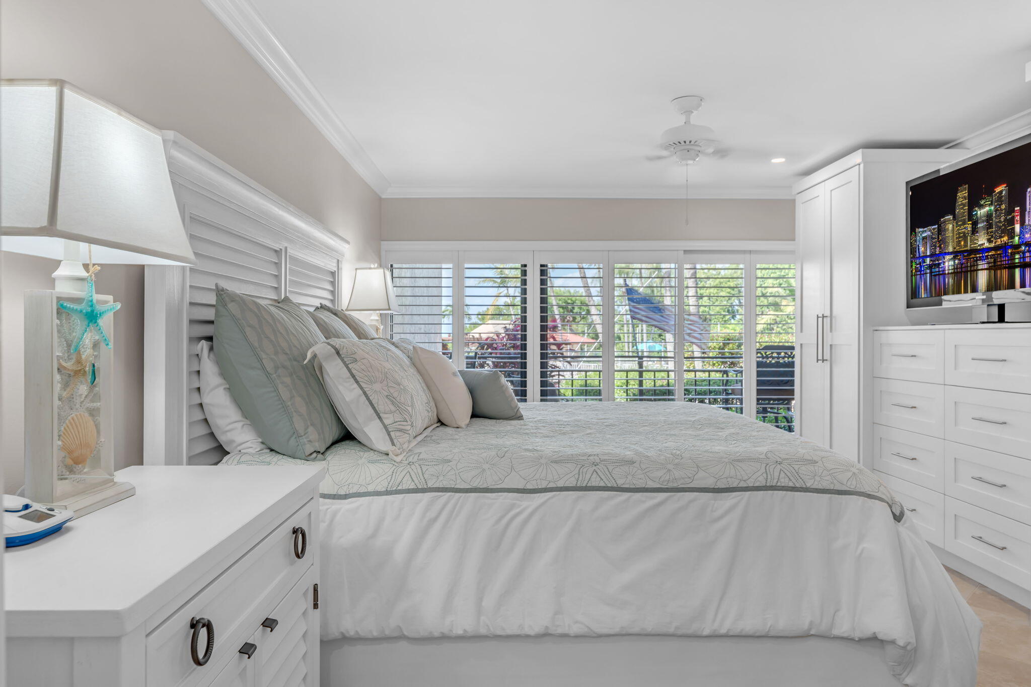 104500 Overseas Highway Unit: A103