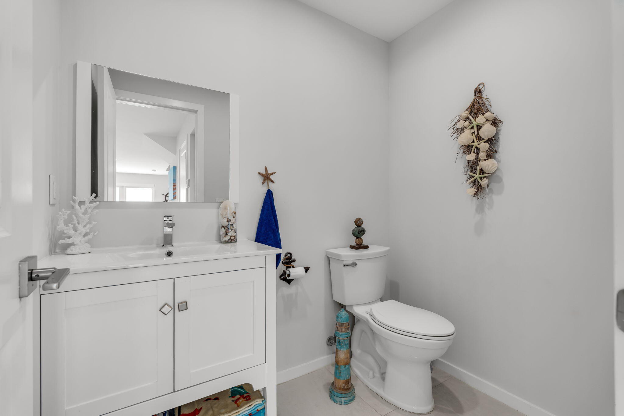 94825 Overseas Highway Unit: 185