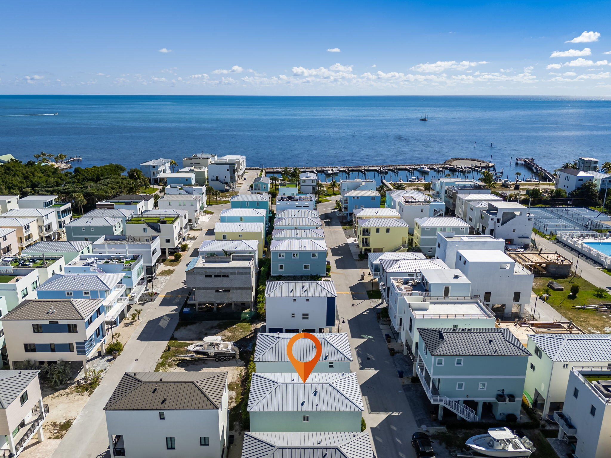 94825 Overseas Highway Unit: 185