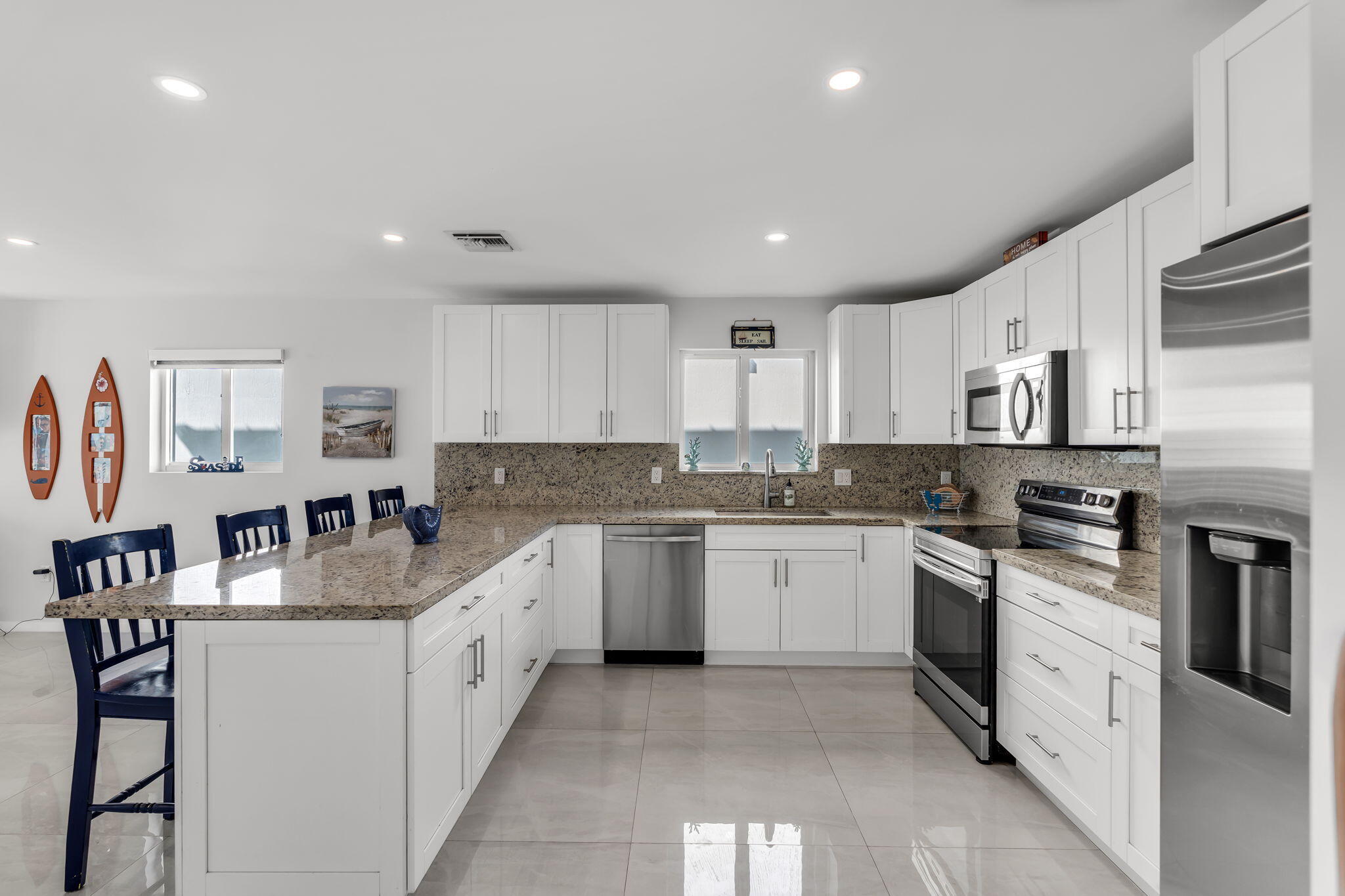 94825 Overseas Highway Unit: 185