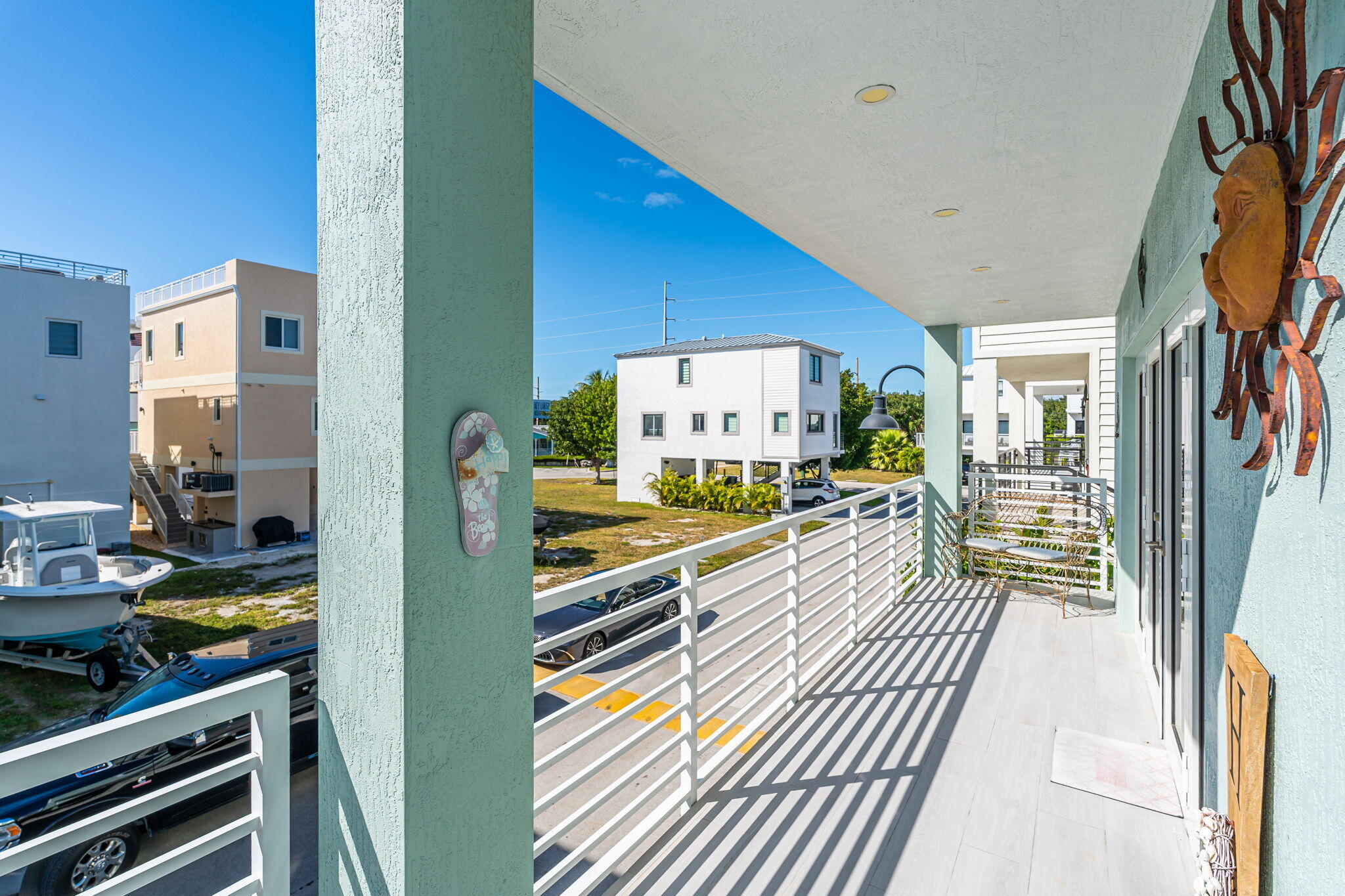 94825 Overseas Highway Unit: 185