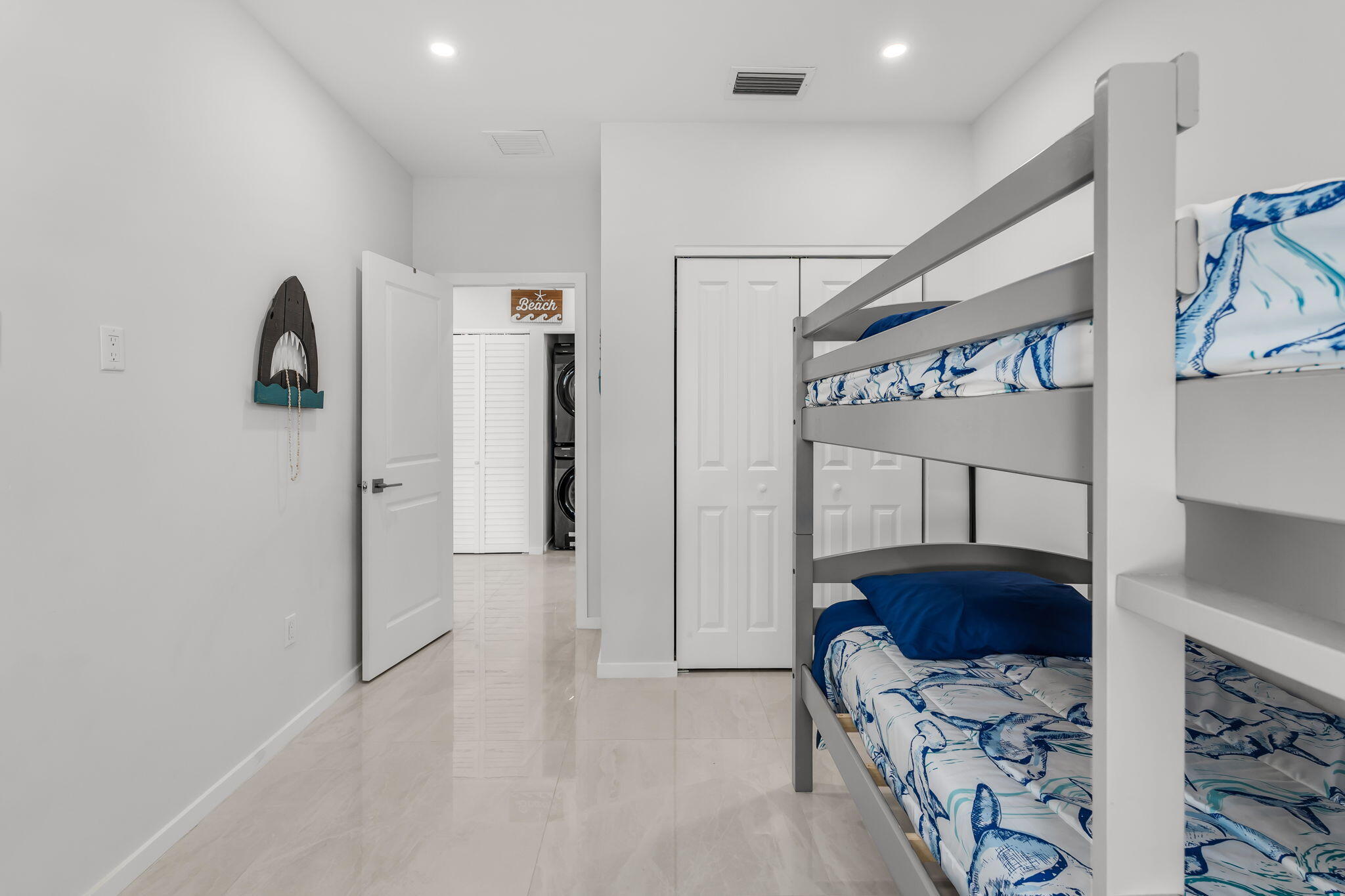 94825 Overseas Highway Unit: 185