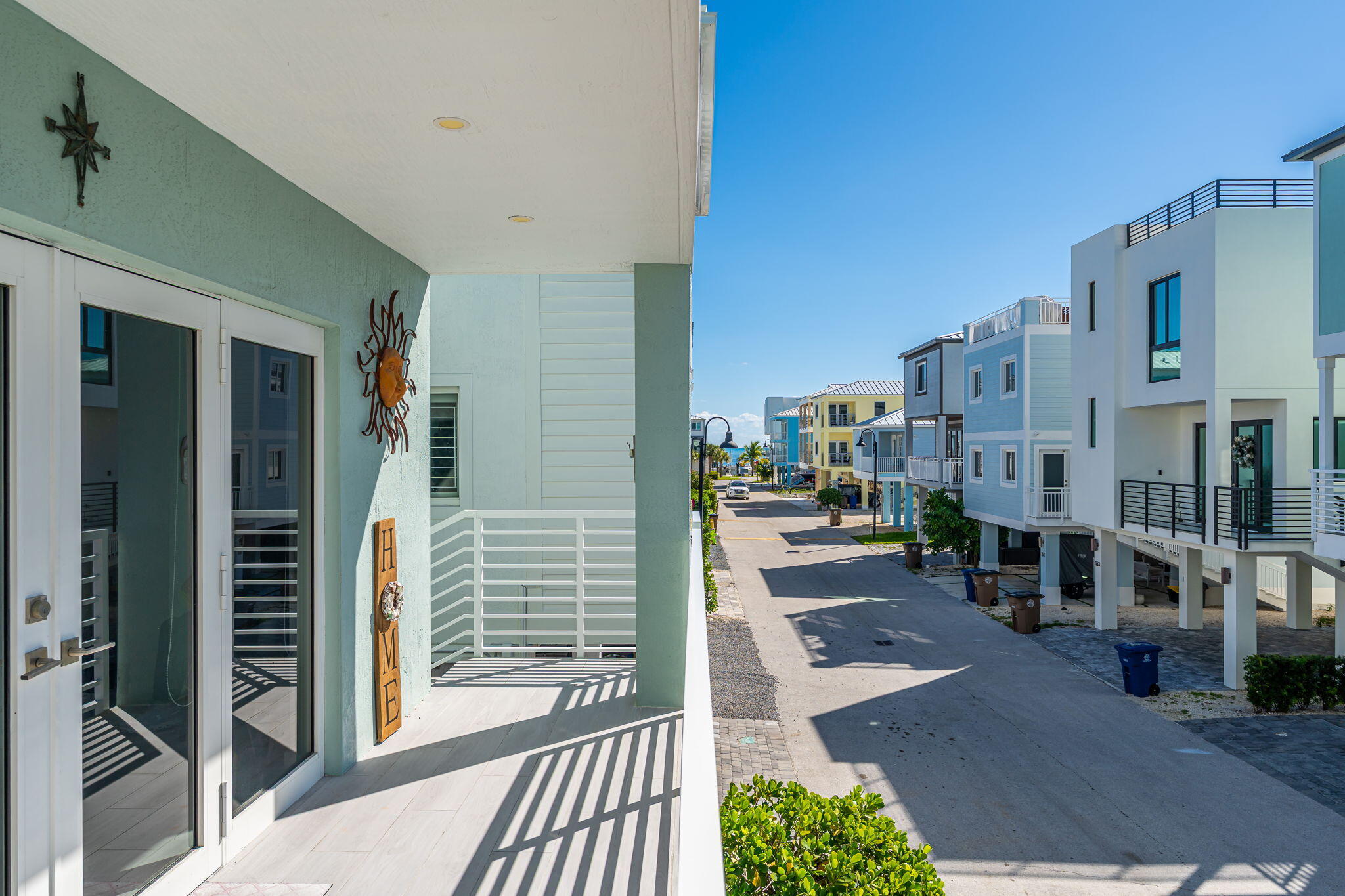 94825 Overseas Highway Unit: 185