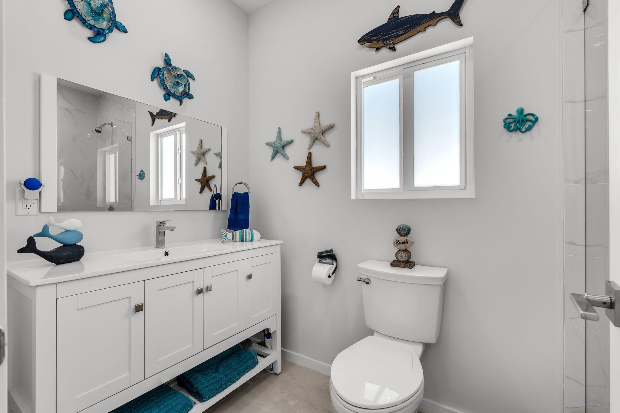 94825 Overseas Highway Unit: 185