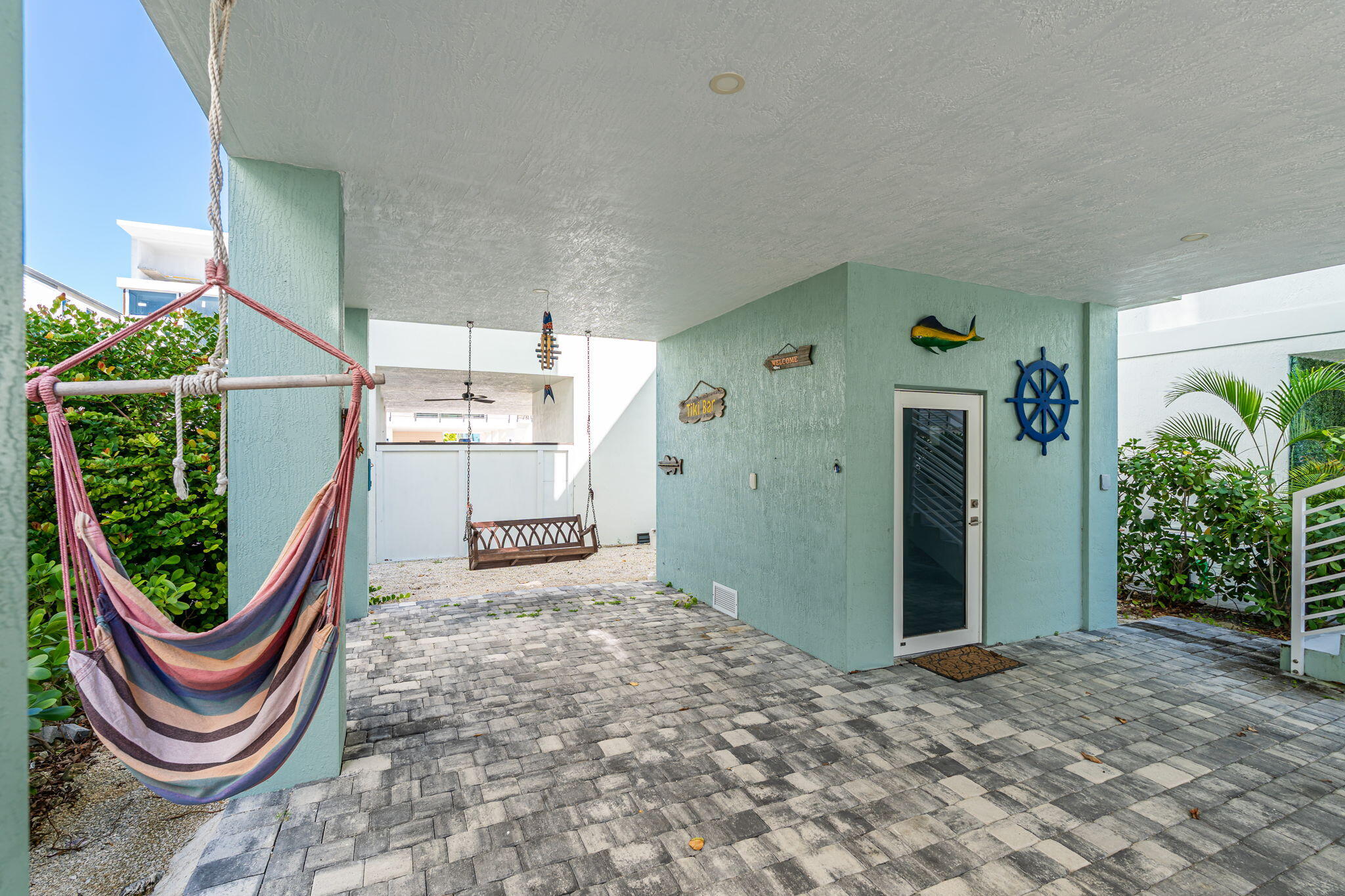 94825 Overseas Highway Unit: 185