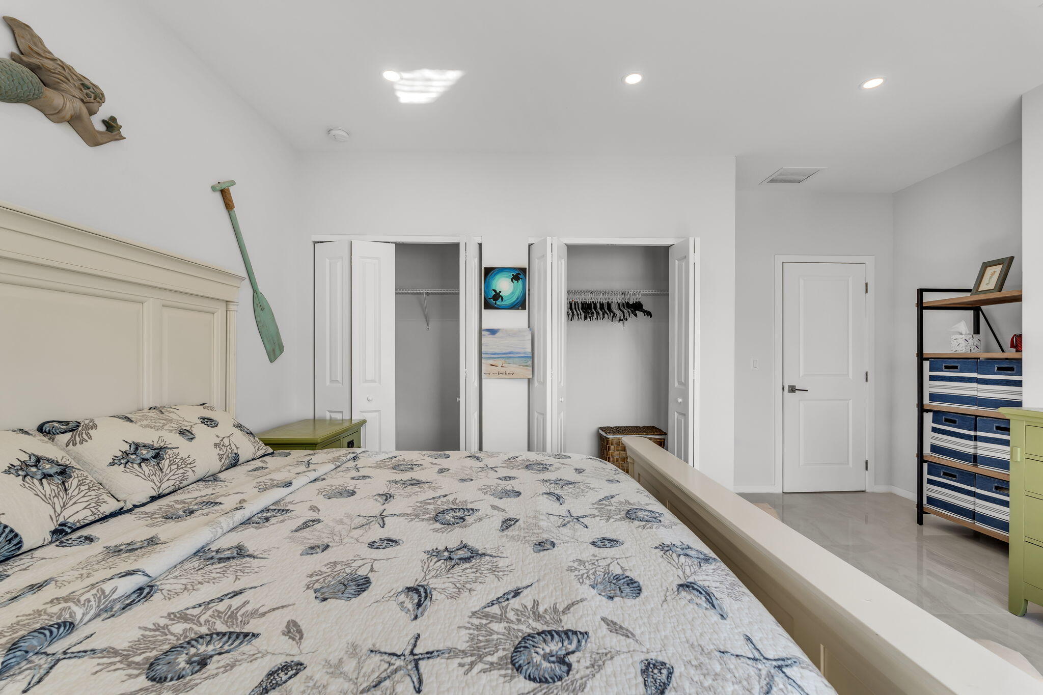 94825 Overseas Highway Unit: 185