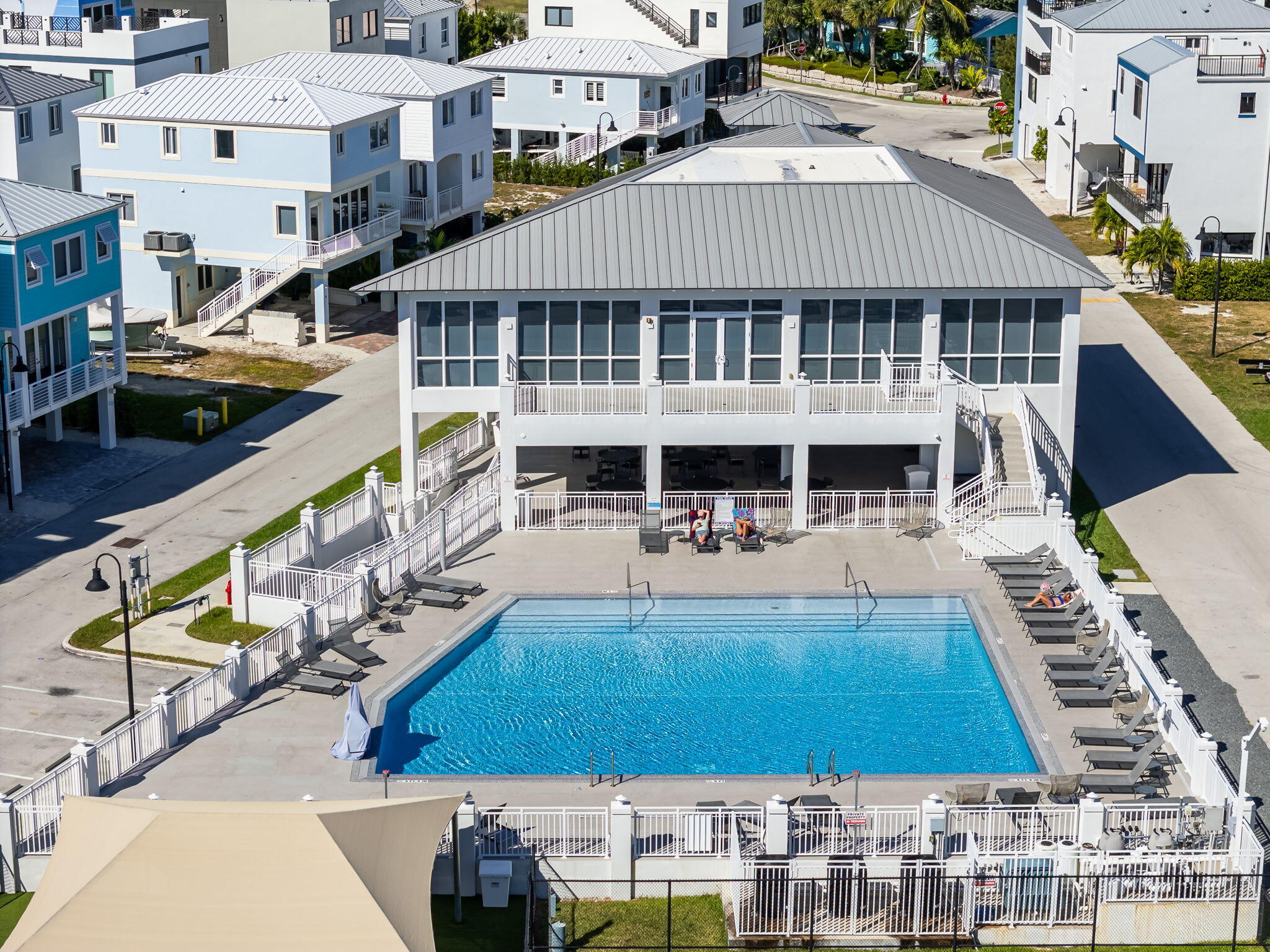 94825 Overseas Highway Unit: 185