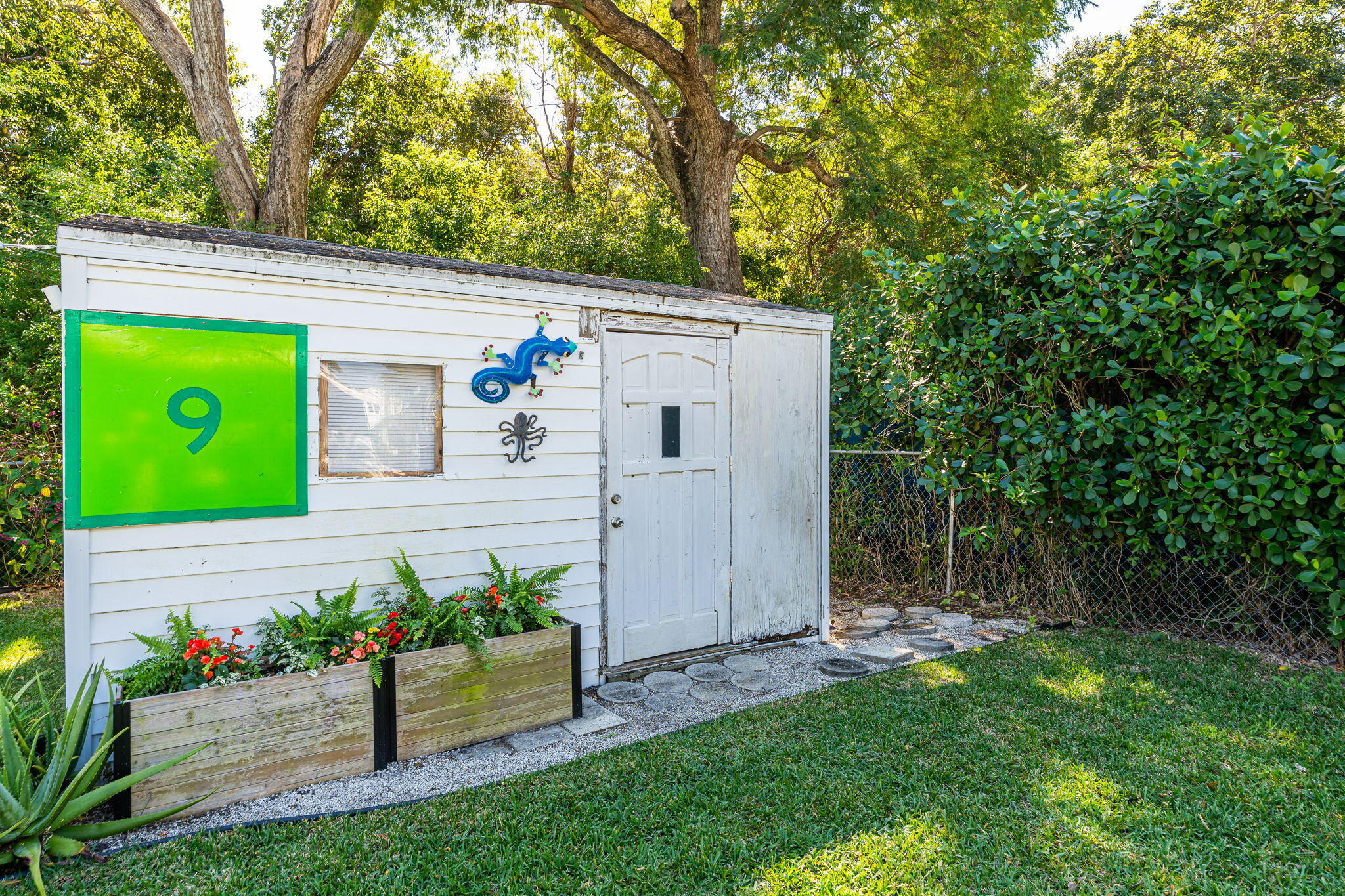 9 Transylvania Avenue