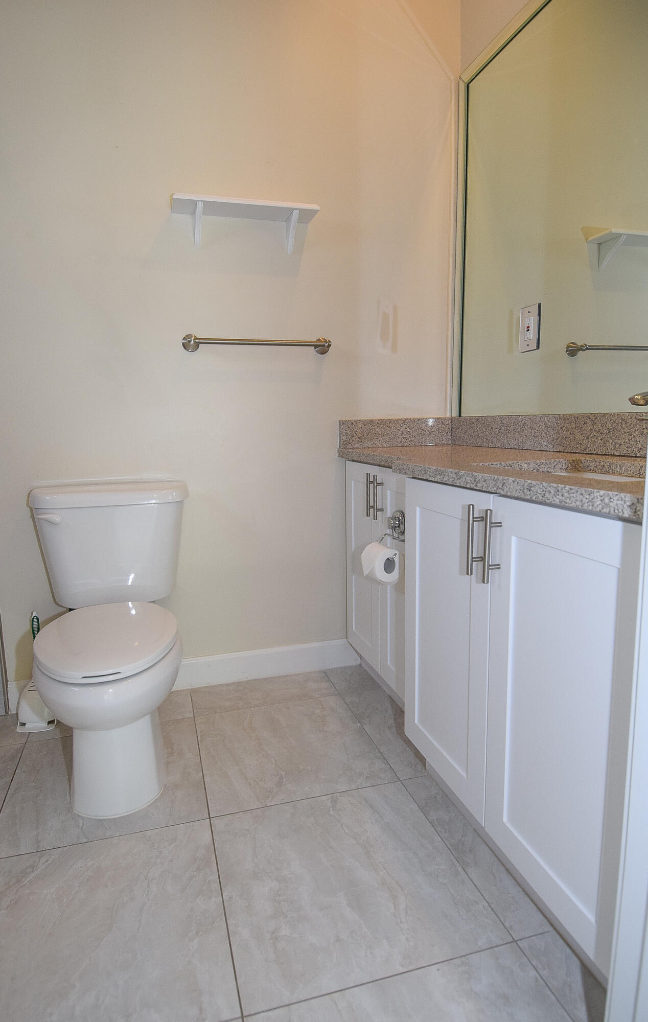 2 Abaco Road