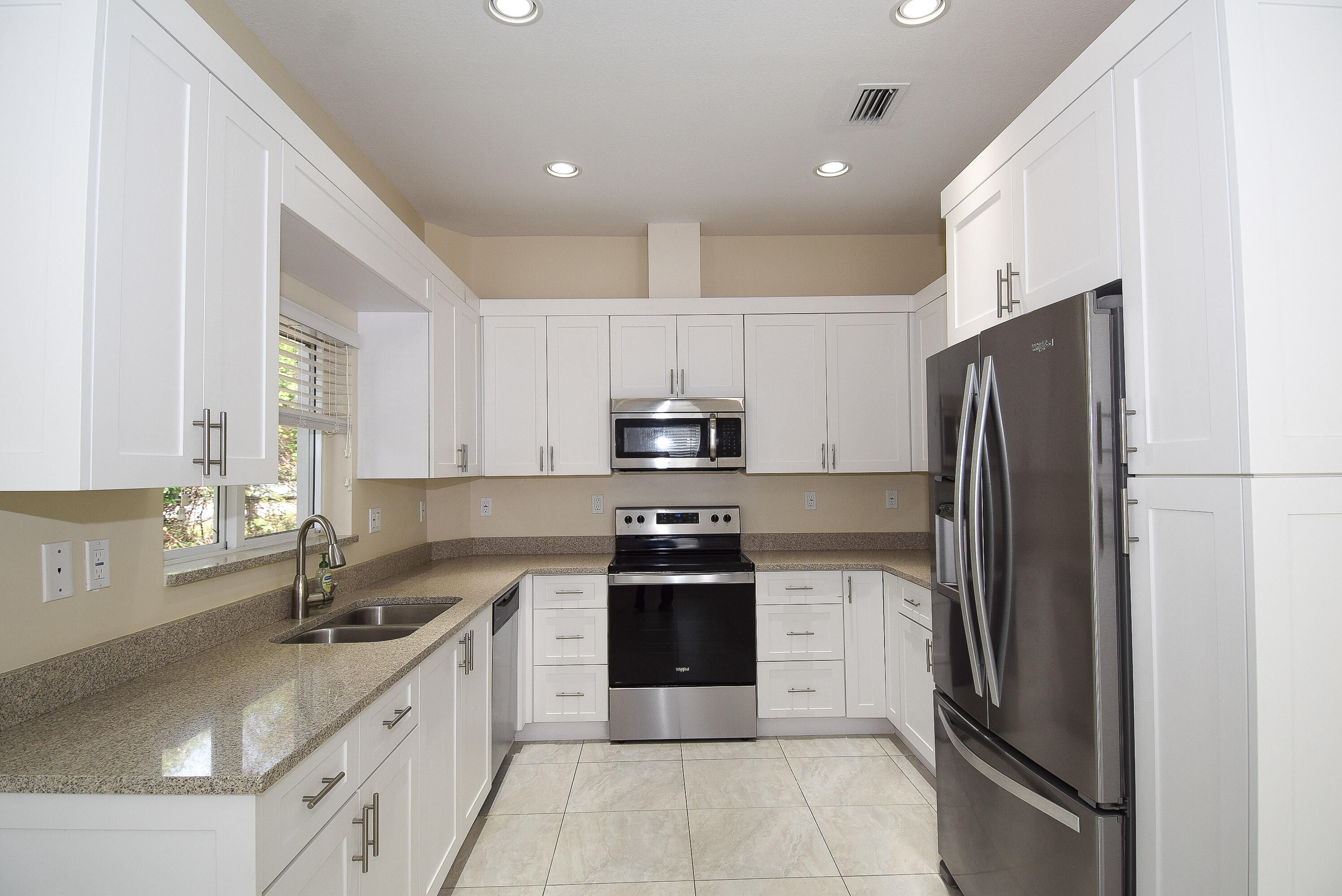 2 Abaco Road