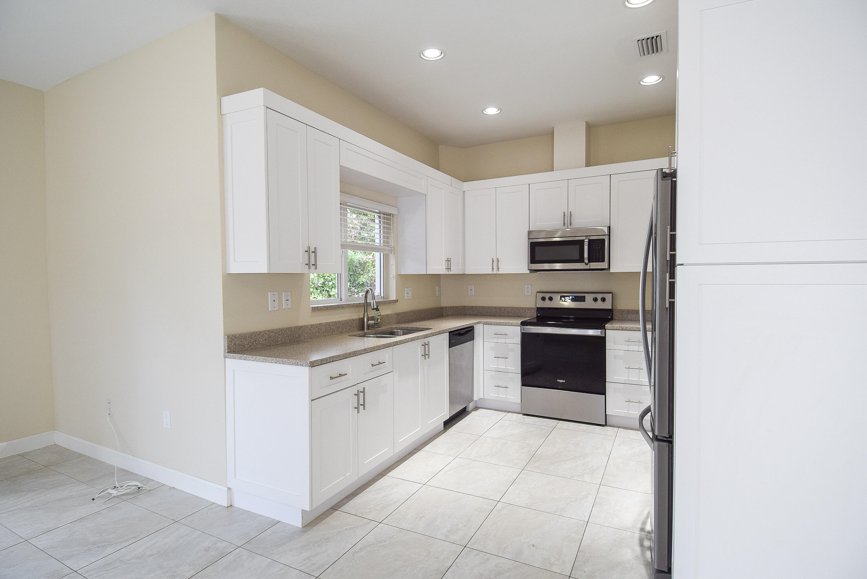 2 Abaco Road